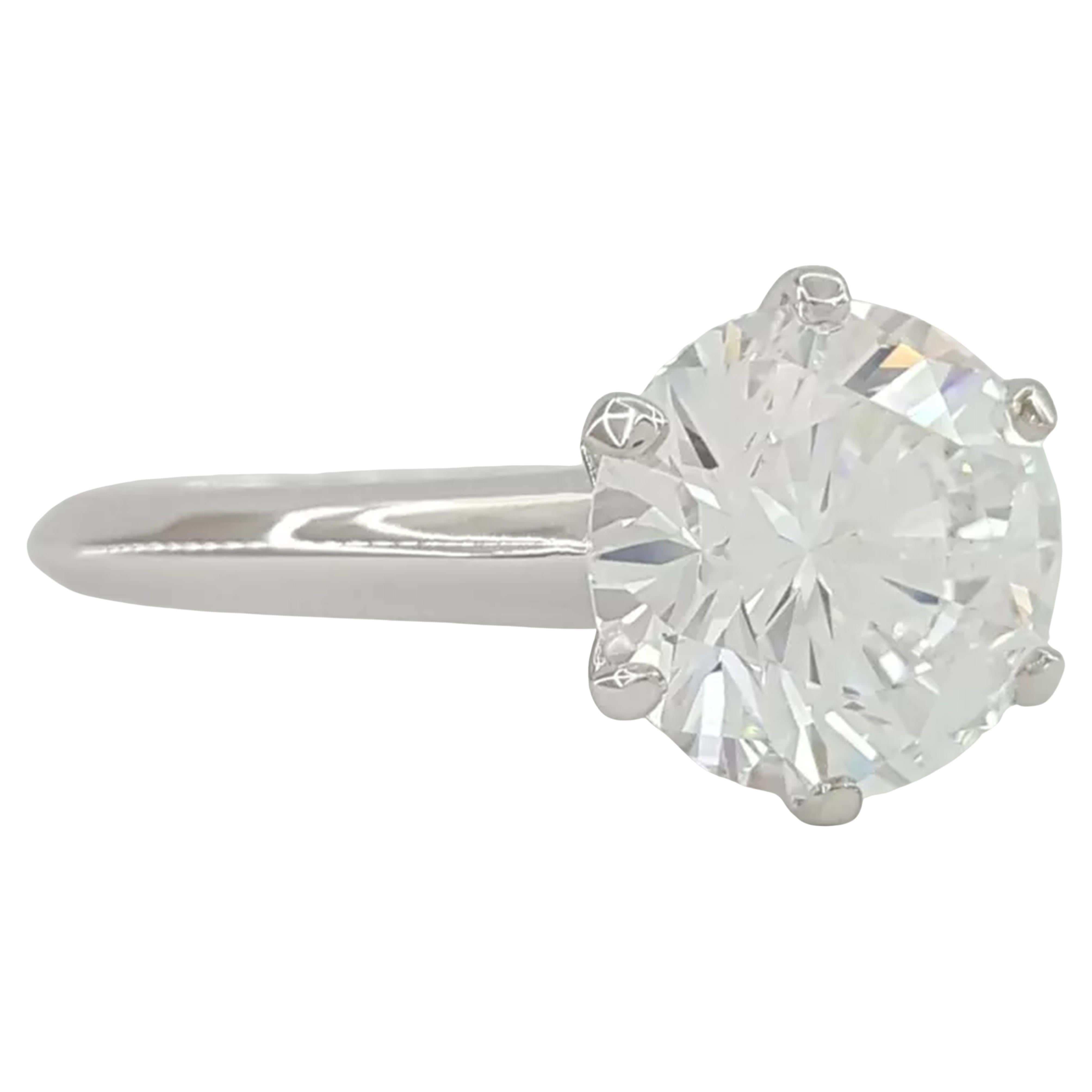 Tiffany & Co. 2.22 Ct. Anello di fidanzamento con diamante taglio Brilliante rotondo In condizioni ottime in vendita a Chicago, IL