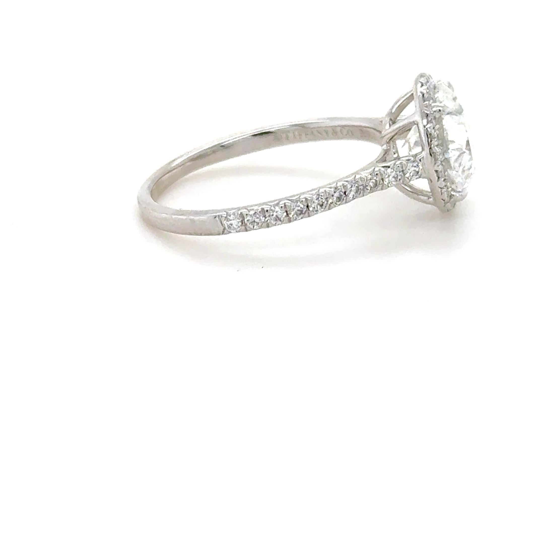 Contemporain Tiffany & Co., bague de fiançailles Soleste Halo avec diamant de 2.25 carat en vente