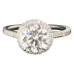 Tiffany & Co., anello di fidanzamento con diamante Soleste Halo da 2.25 carati