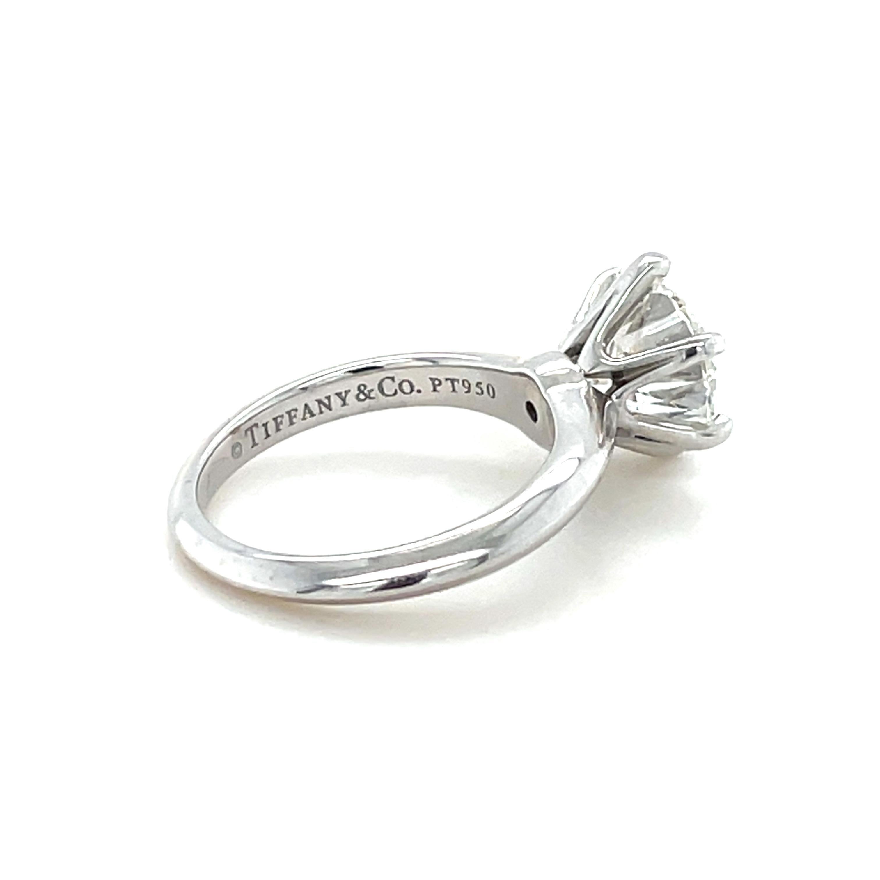 Tiffany & Co., 2.30 Carat Round Brilliant Cut Diamond Engagement Ring For Sale 1