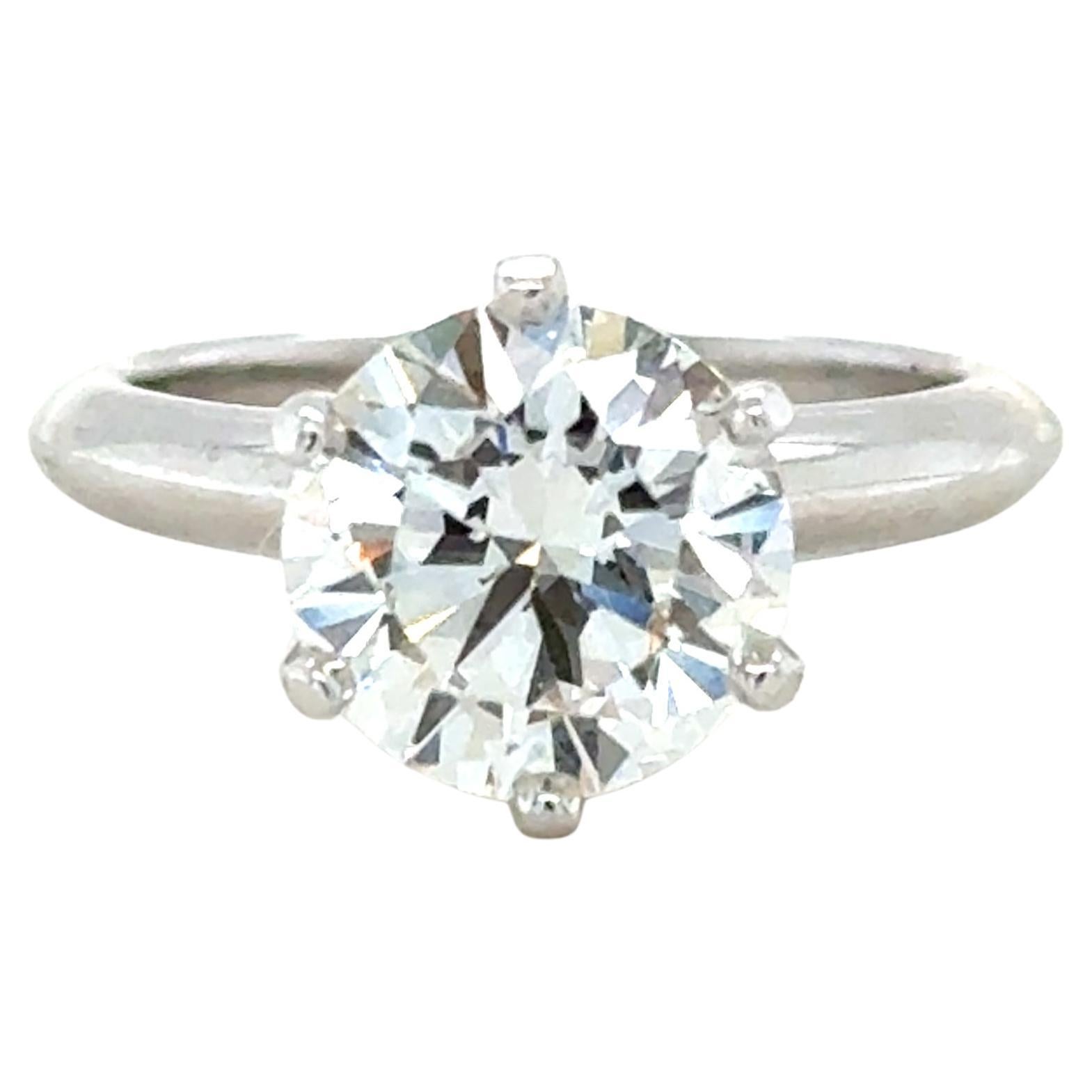 Verlobungsring von Tiffany & Co. mit 2,30 Karat rundem Diamanten im Brillantschliff