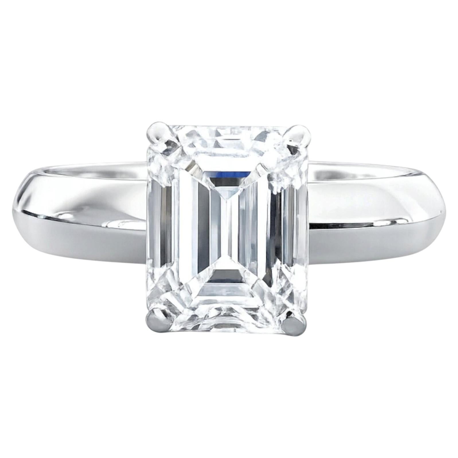 Tiffany & Co. 2,45 Karat Smaragdschliff Diamant Platin Solitär Verlobungsring