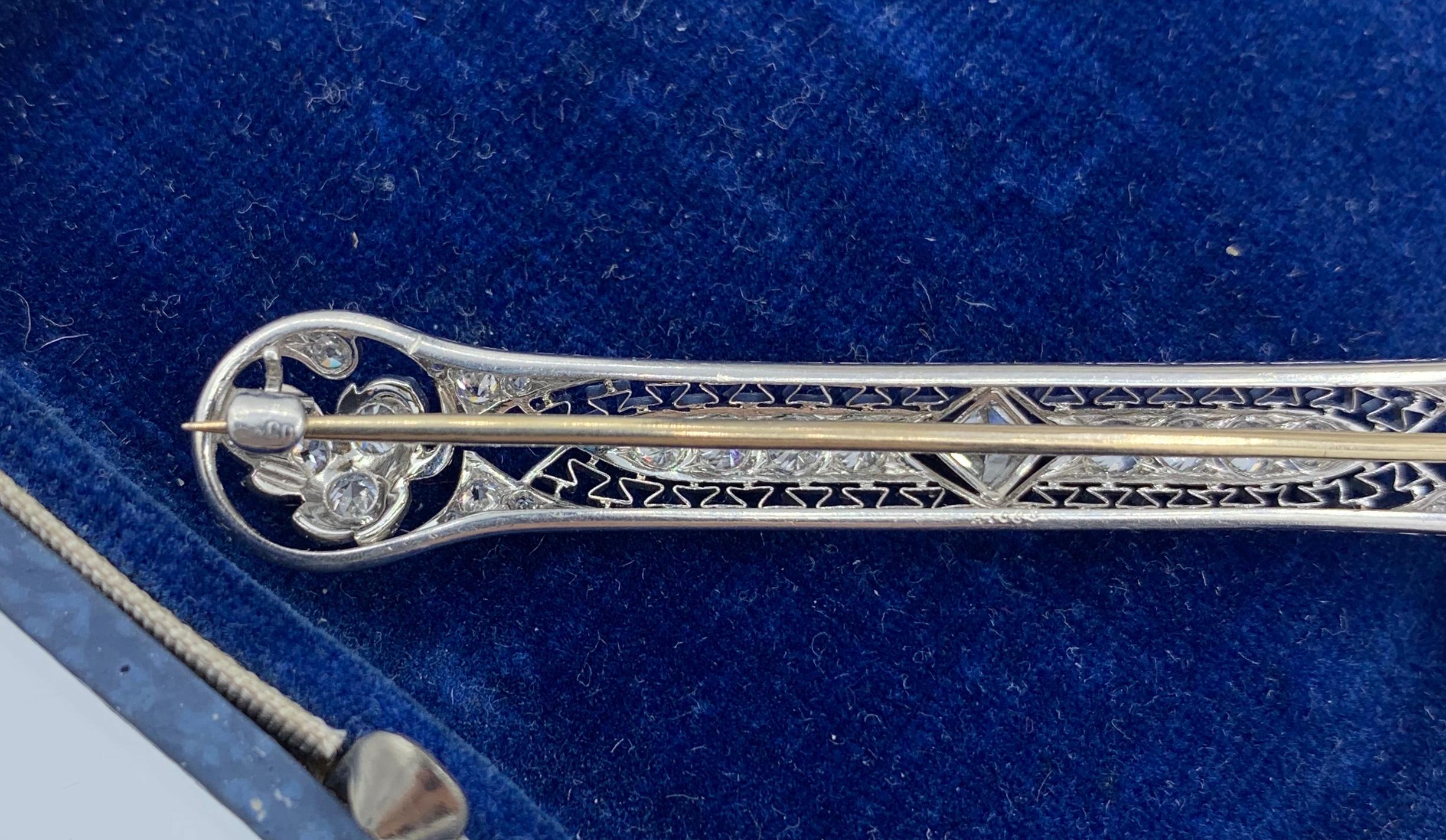 Tiffany & Co. 2.5 Carat Old Mine Diamond Platinum Brooch Pin 1900 Antique For Sale 6