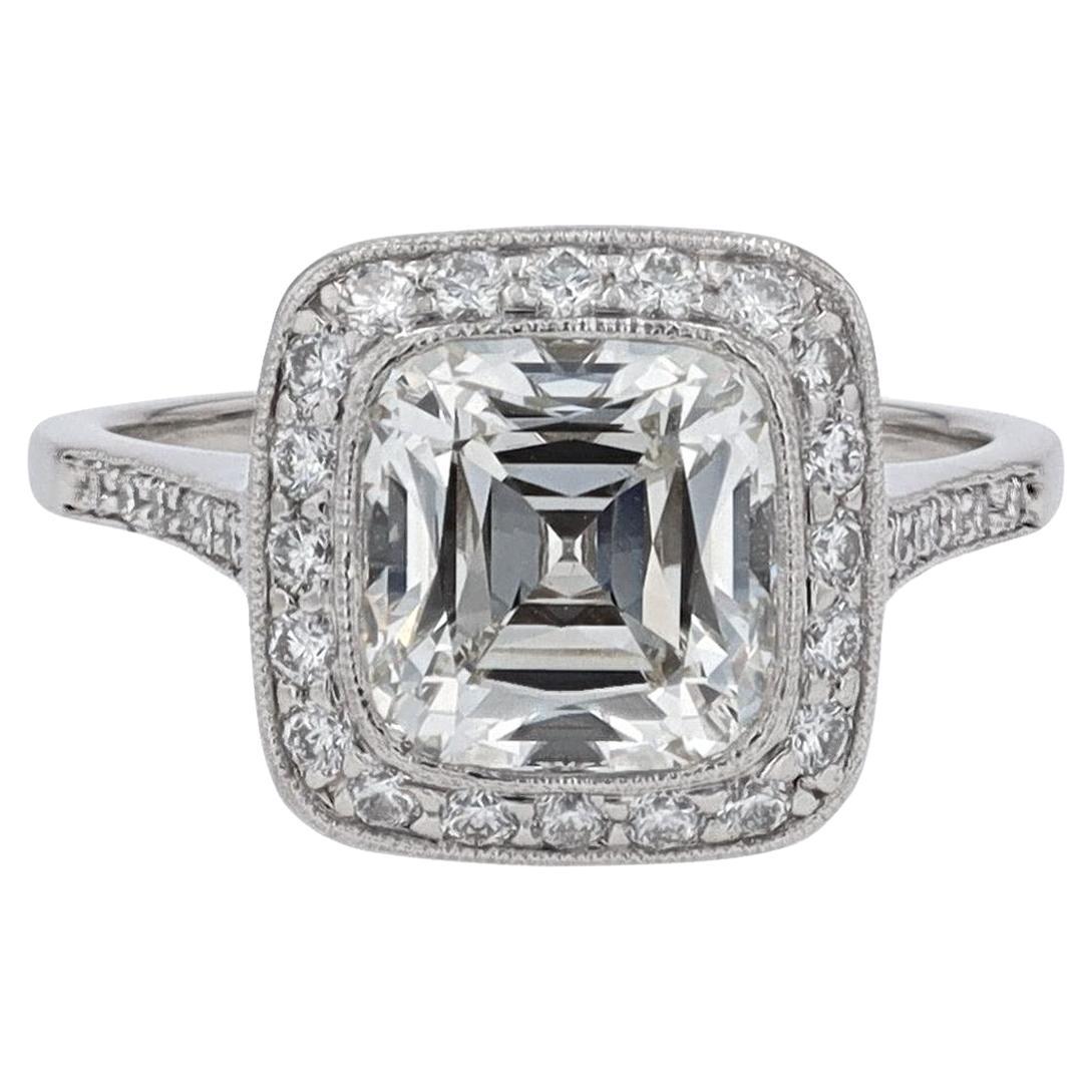 Tiffany and Co. Bague de fiançailles avec diamant taille coussin de 2,81  carats En vente sur 1stDibs