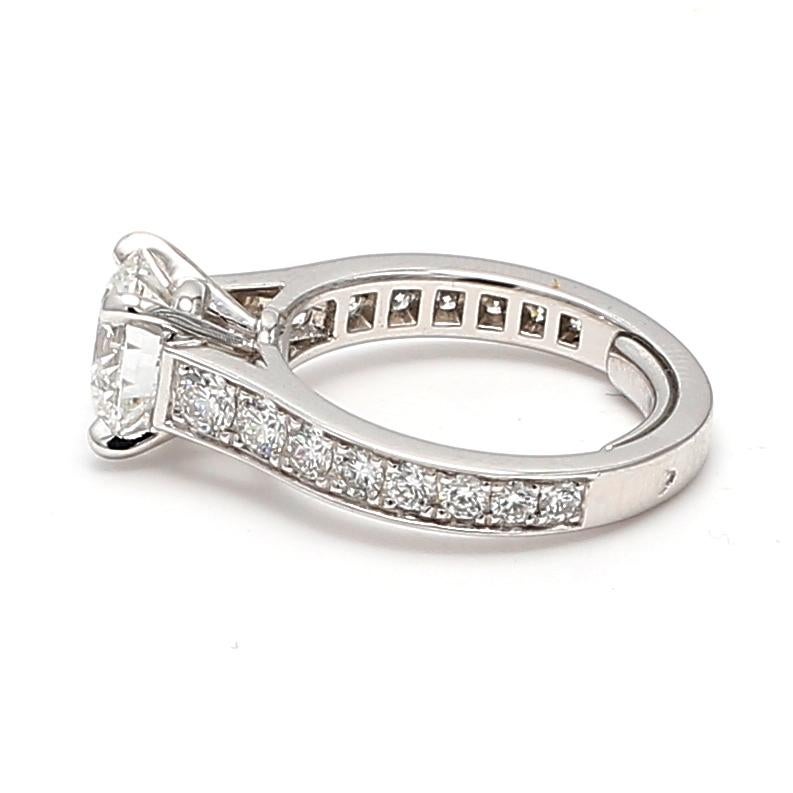 Tiffany & Co 3.00 Carat Round Brilliant Diamond Platinum Engagement Ring For Sale 3