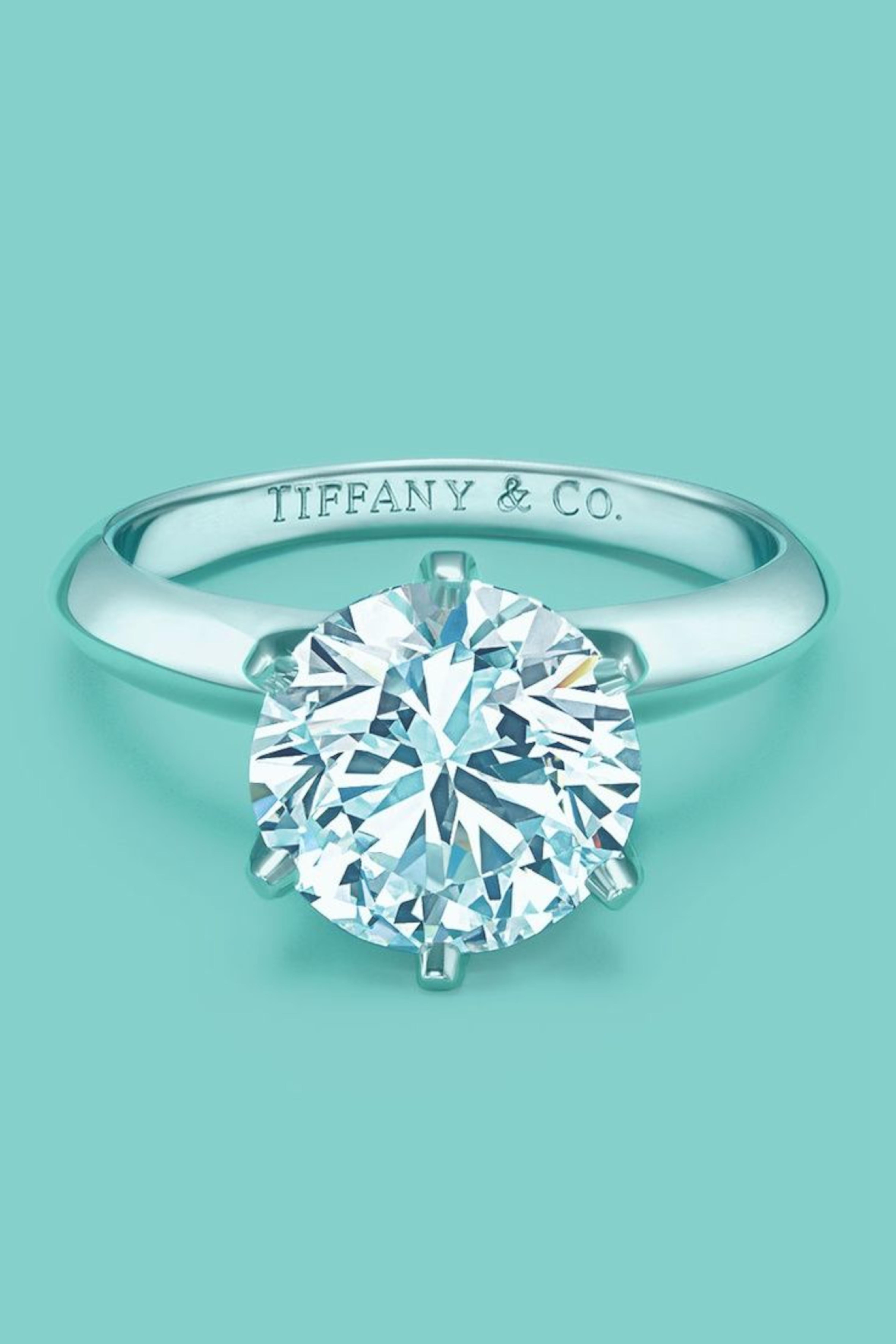 Tiffany & Co. 3.01 Carat Platinum Round Diamond Solitaire Engagement Ring For Sale 1