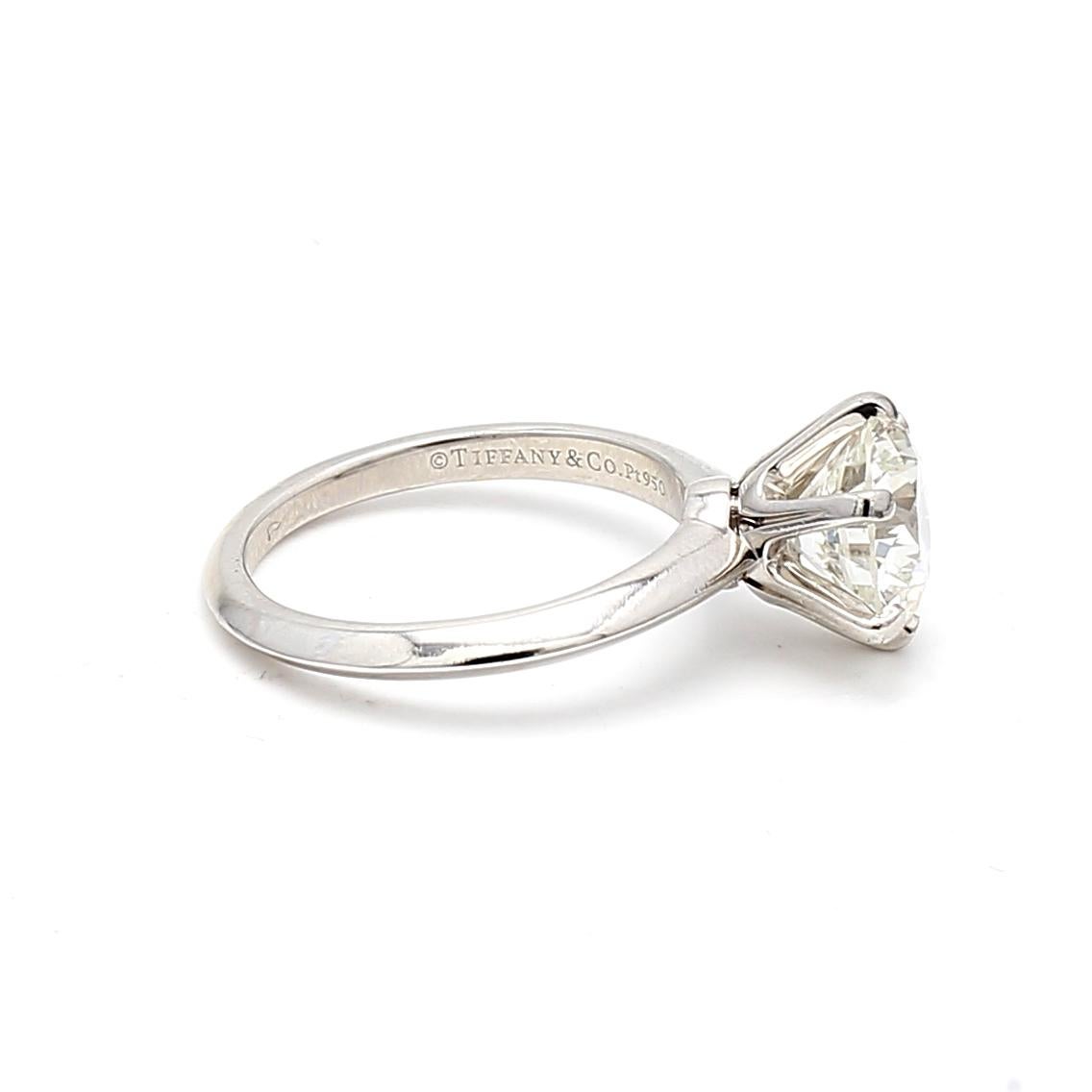 Tiffany & Co 3.03 Carat Round Brilliant I VS1 Diamond Platinum Engagement Ring For Sale 5