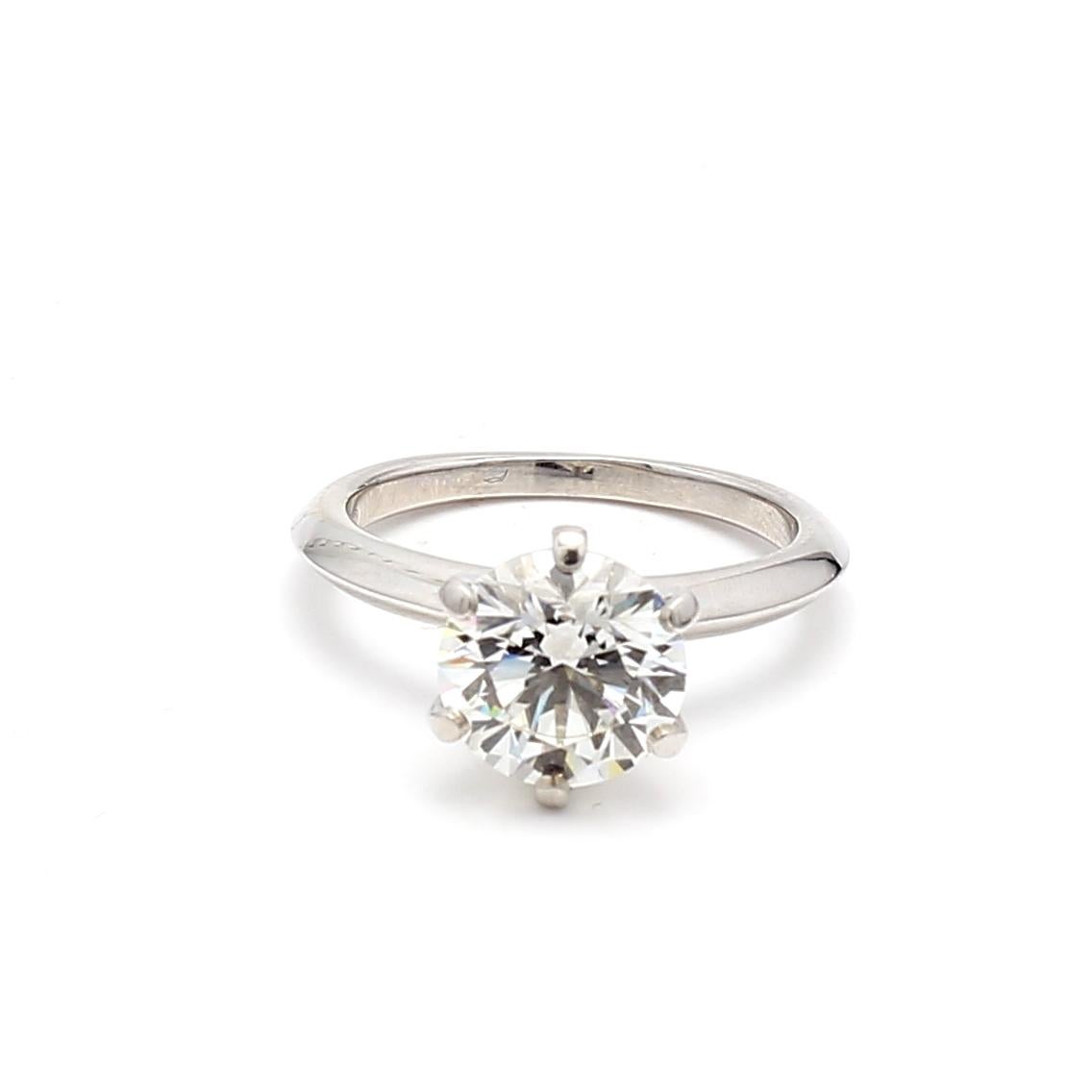 Tiffany & Co 3.03 Carat Round Brilliant I VS1 Diamond Platinum Engagement Ring For Sale 3