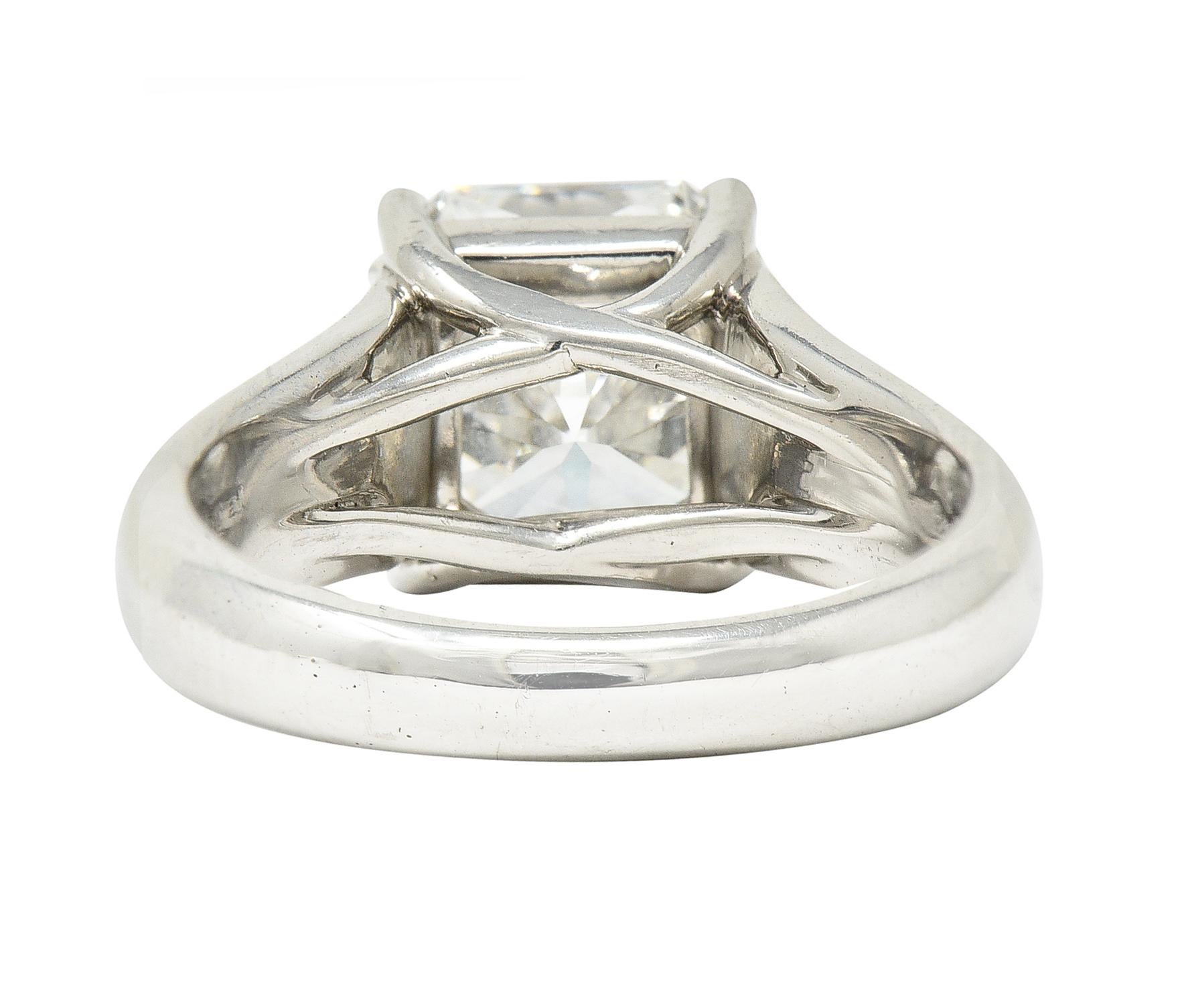 Taille ronde Tiffany & Co. Bague de fiançailles solitaire en platine avec diamant taille Lucida de 3,06 carats