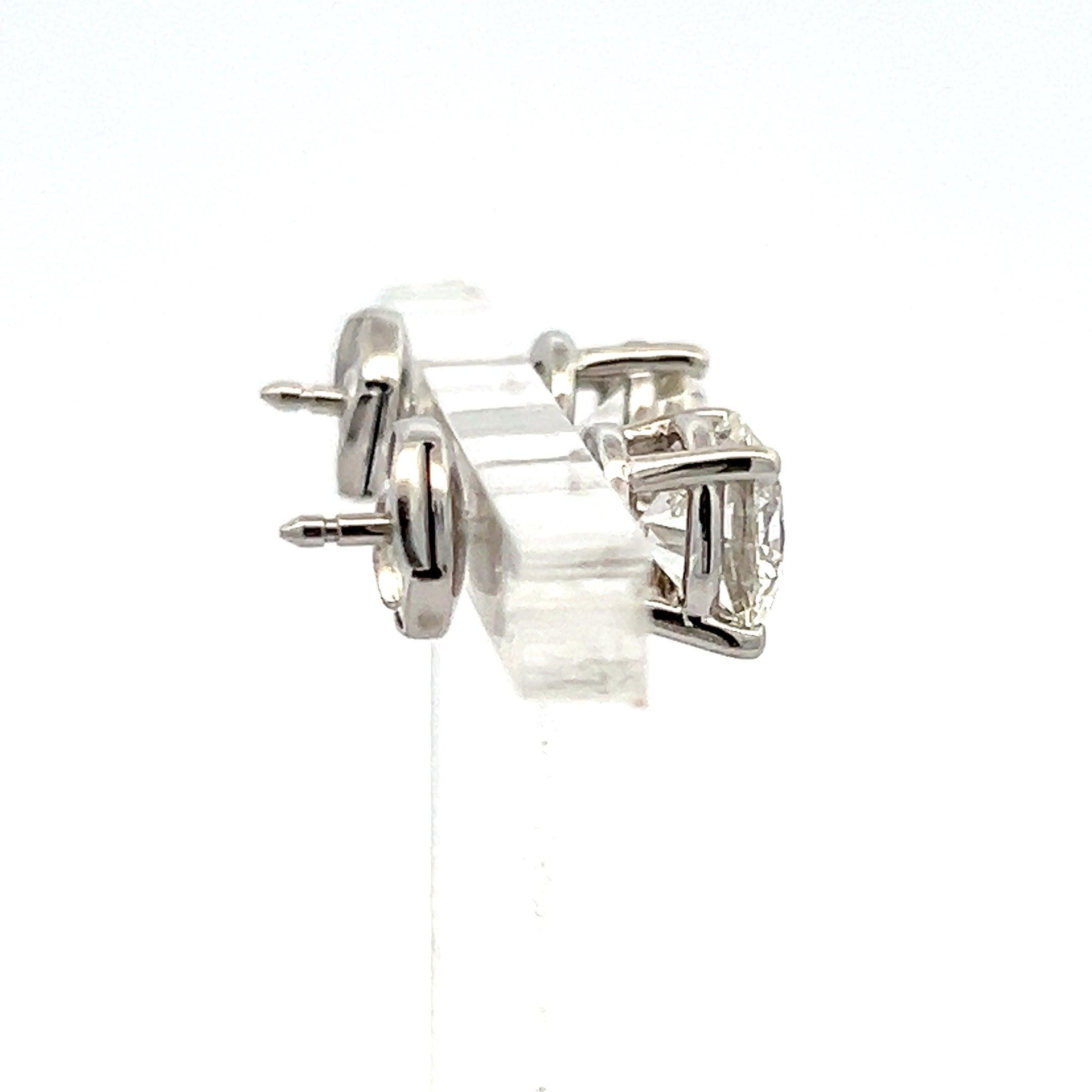 Tiffany & Co 3.12 Carat H-VS1 Diamonds Platinum Stud Earrings For Sale 2