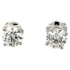 Tiffany & Co. Orecchini con diamanti in platino da 3,12 carati H-VS1