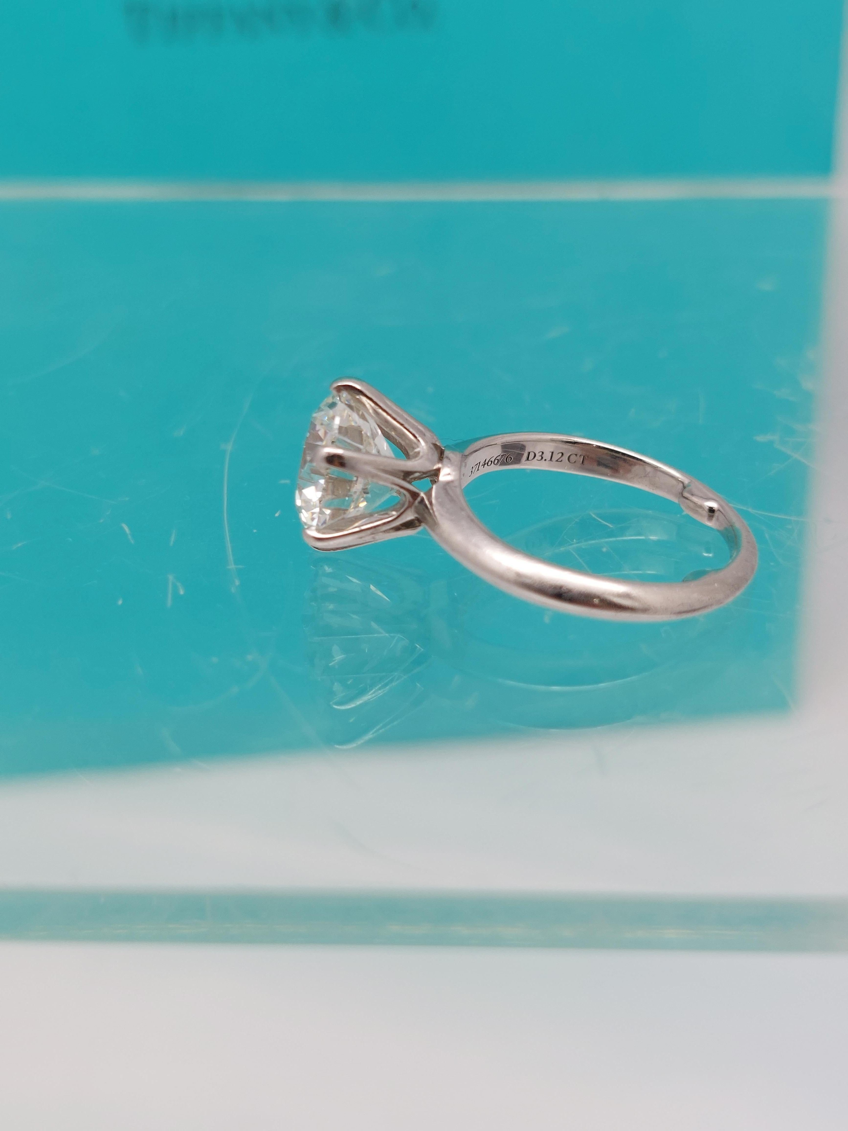 Tiffany & Co  3.12 Carats   E/IF Round Brilliant Cut Engagement Ring For Sale 5
