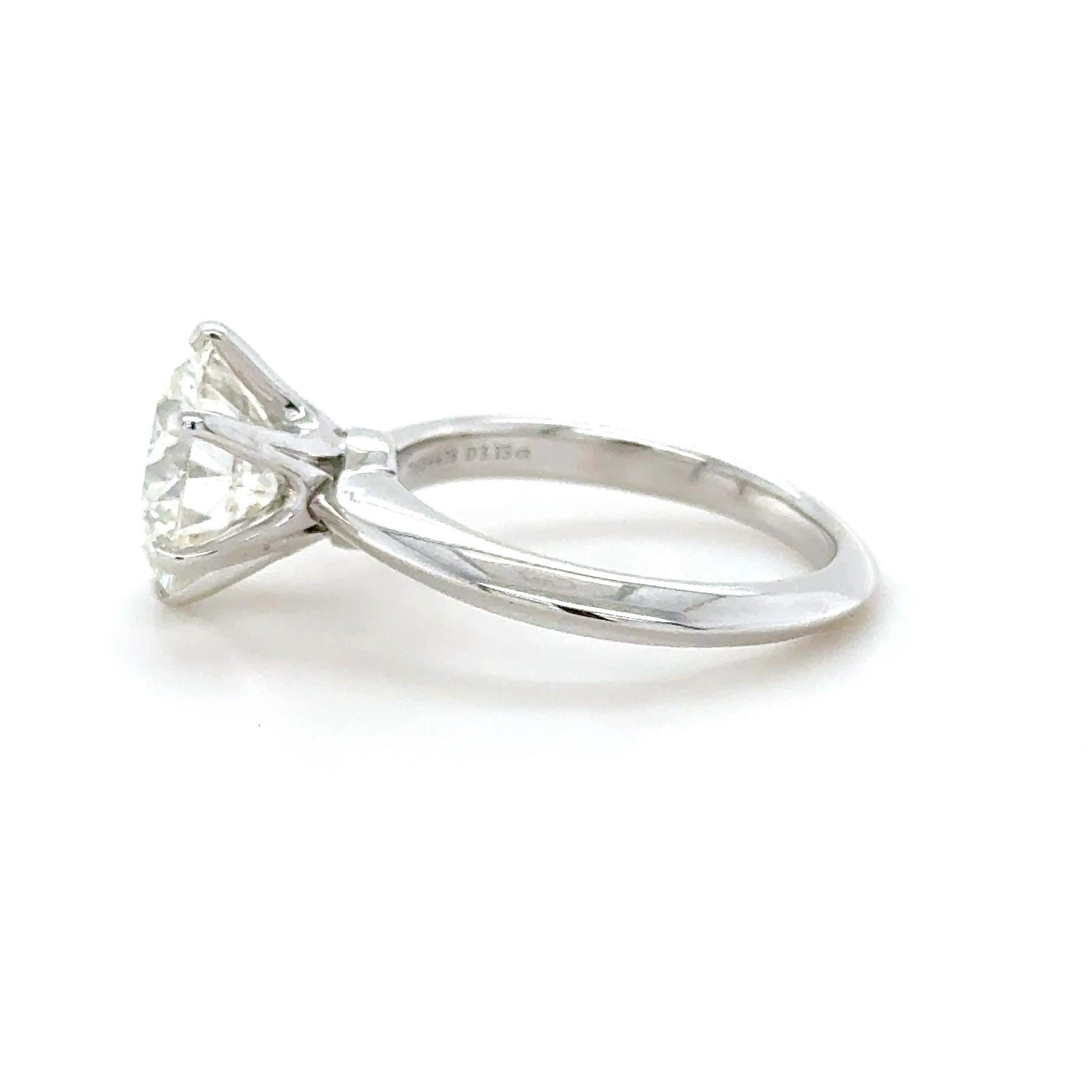 Verlobungsring von Tiffany & Co. mit 3.15 Karat rundem Diamanten im Brillantschliff Damen im Angebot