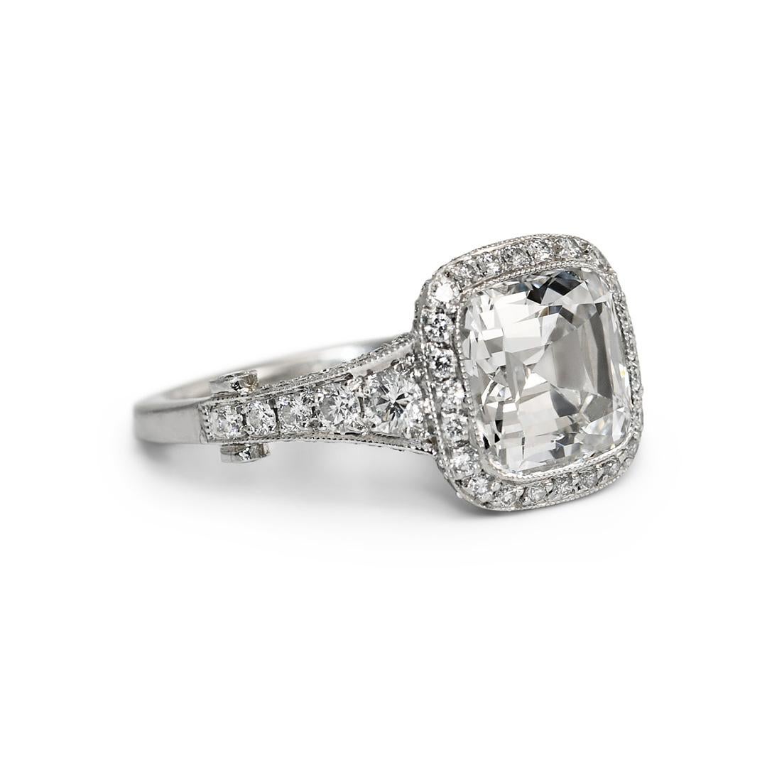 Tiffany & Co 3.18ct D/IF Cushion Cut Diamond Ring, 6.9gr In Excellent Condition For Sale In Laguna Beach, CA