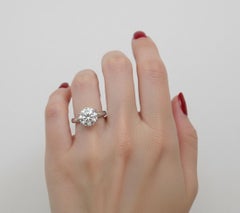 Tiffany & Co. 3.28 Carat Round Brilliant Diamond Platinum Engagement Ring