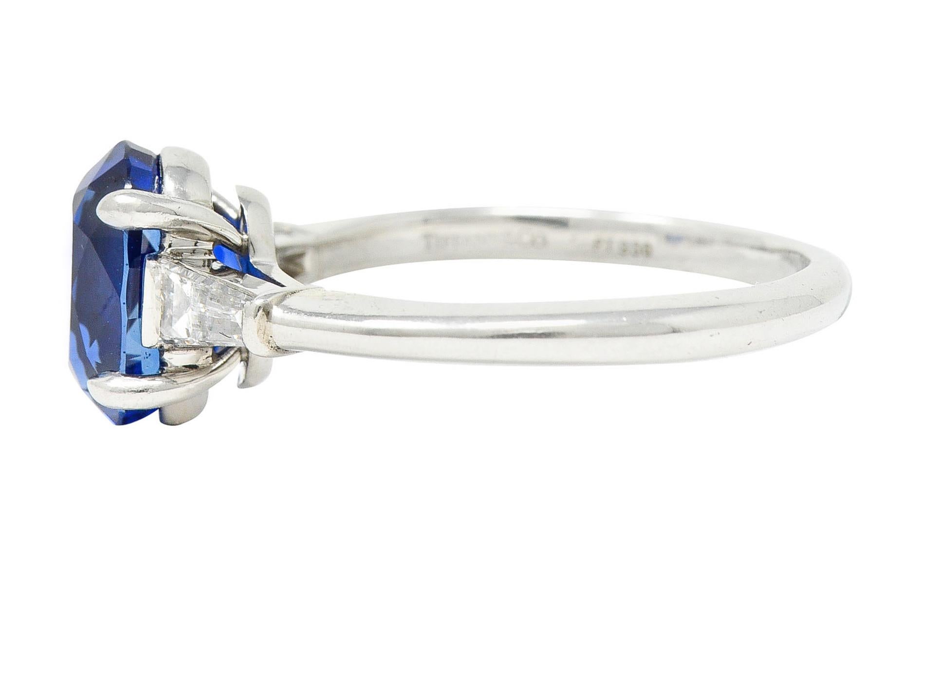 Tiffany and Co. 3.54 Carats No Heat Royal Blue Sapphire Diamond Platinum  Ring For Sale at 1stDibs