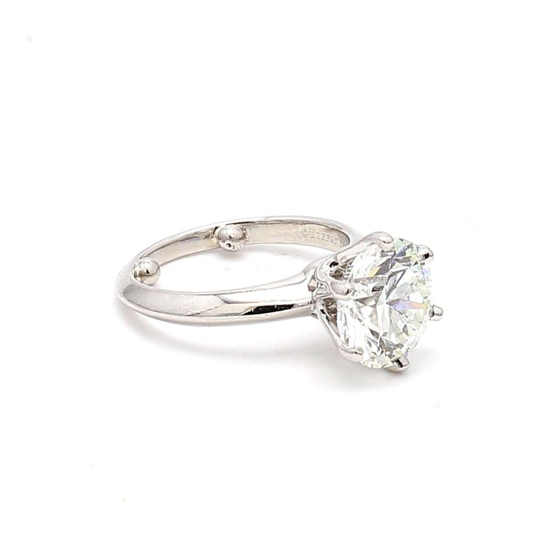 Taglio rotondo Tiffany & Co. Anello di fidanzamento in platino con diamante tondo e brillante I VVS2 da 3,72 carati in vendita