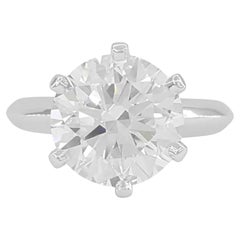 Tiffany & Co. 3.78 qt. Anillo de compromiso de diamantes talla brillante redondo