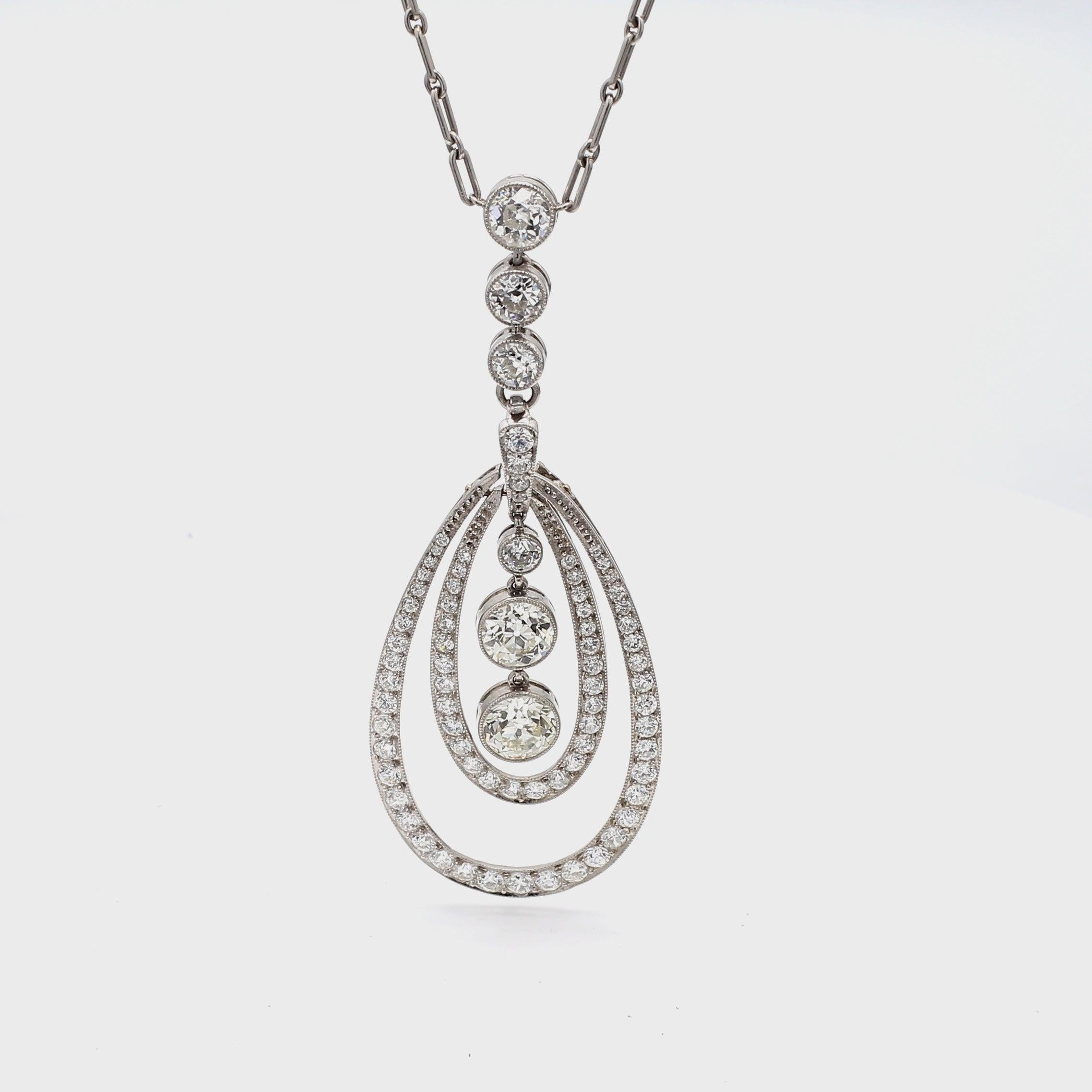Tiffany & Co. Collana con ciondolo in platino da 3,88 carati con diamante tondo Brilliante F VS1 in vendita 4