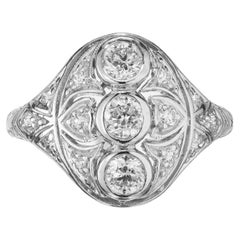 Tiffany & Co. Anello a cupola in platino con diamante europeo antico da 0,40 carati e filigrana