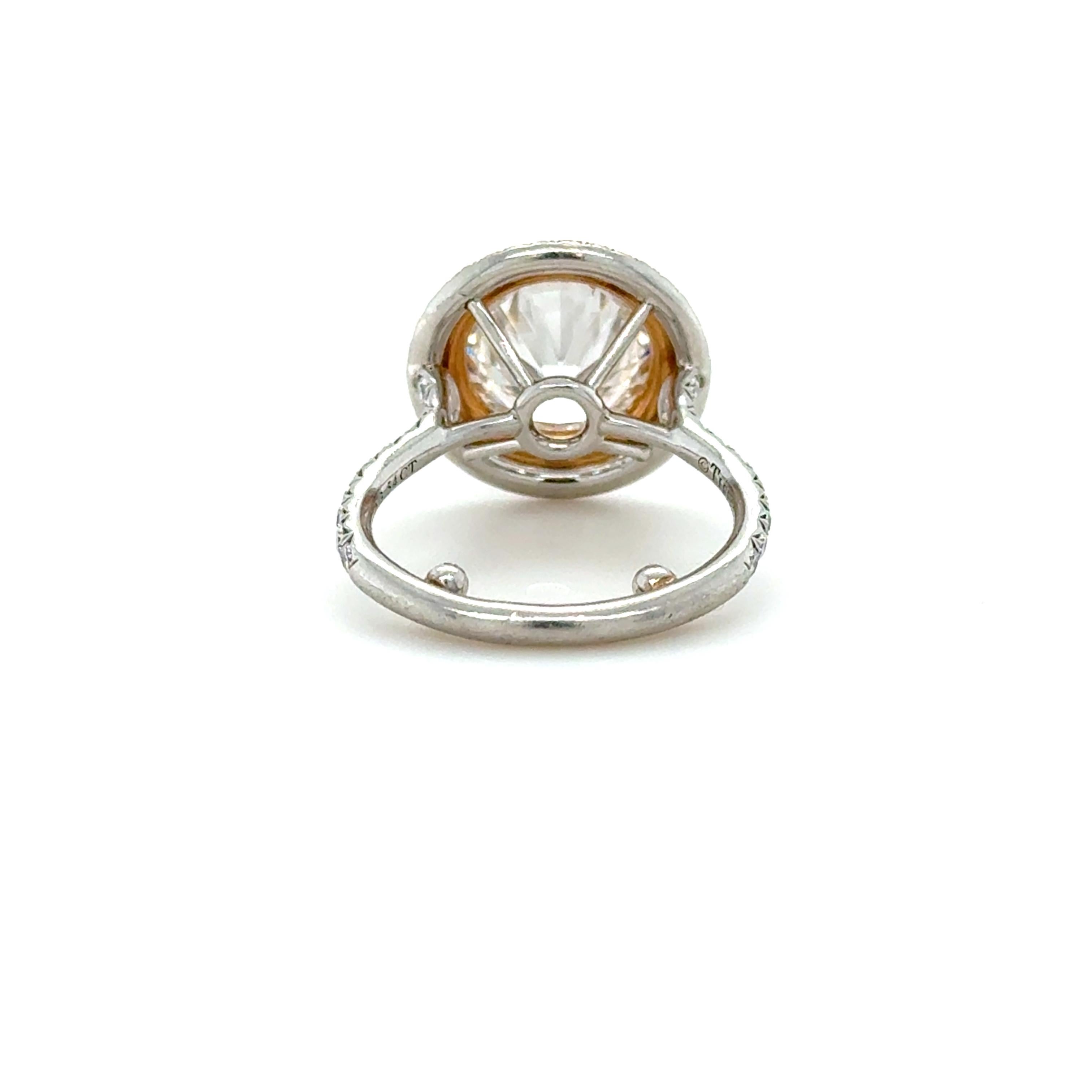 Contemporain Bague de fiançailles Tiffany & Co, 4,17 carats de diamant et de diamant rose Soleste Halo en vente