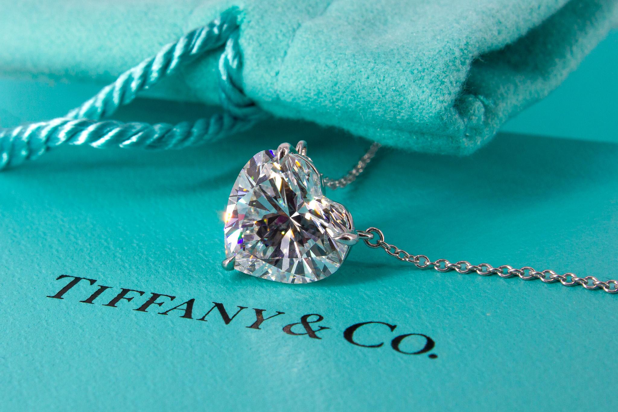 Discover the world of Tiffany & Co. with this Diamond Heart Necklace, featuring a breathtaking 4.43 carat heart-shaped GIA certified diamond with G color and SI1 clarity which offers exceptional brilliance and timeless beauty. Crafted with the