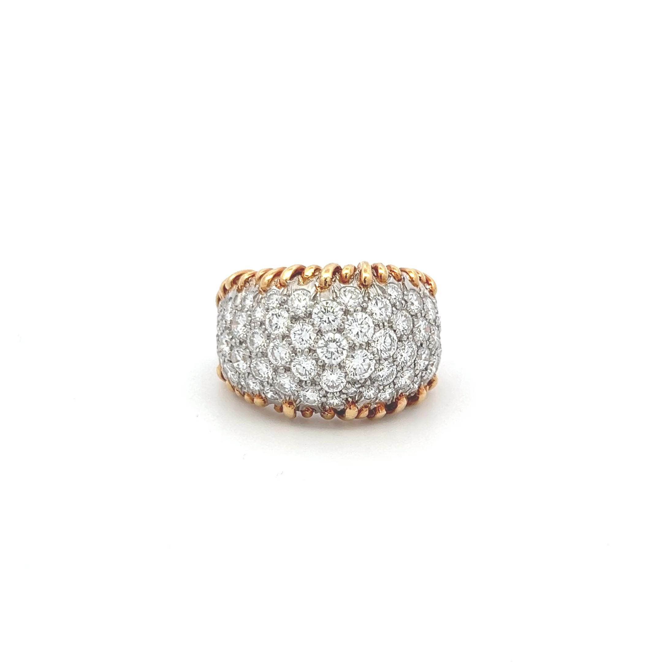 Tiffany & Co Anillo de cóctel de oro bicolor de 18 quilates con diamante brillante redondo de 5,00 quilates en venta 1