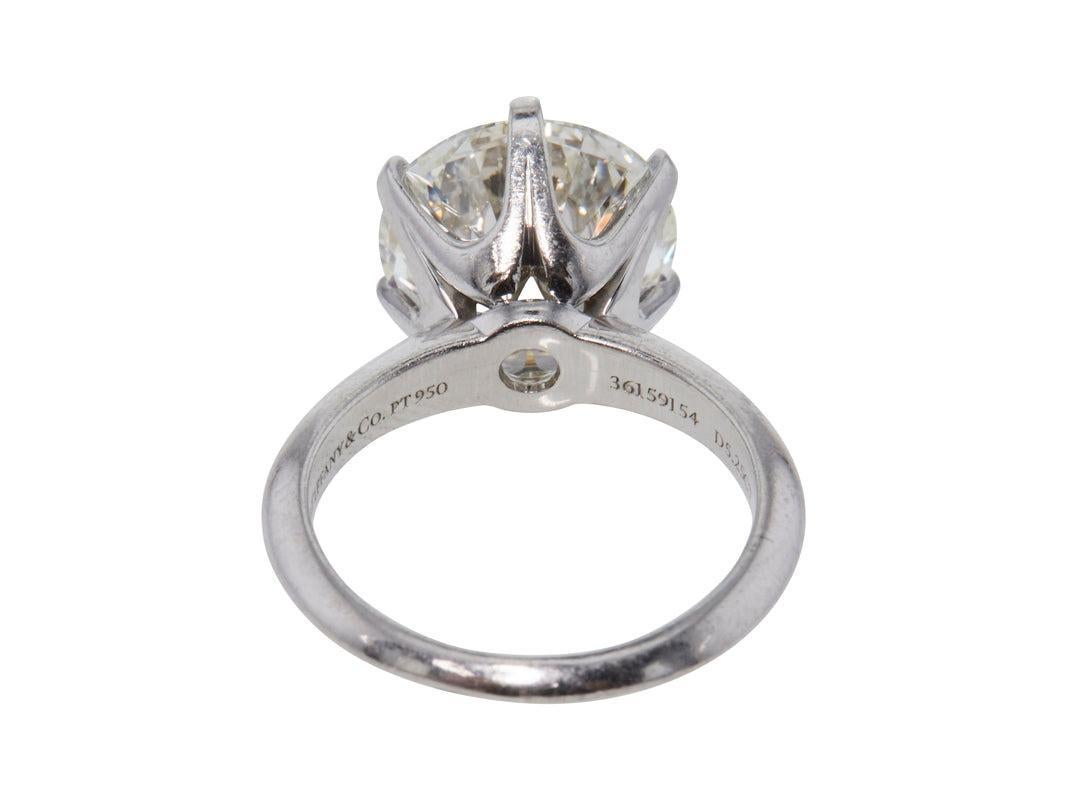 Platin-Verlobungsring von Tiffany & Co mit 5,25 Karat rundem Brillanten I-VS1 Diamant Damen im Angebot