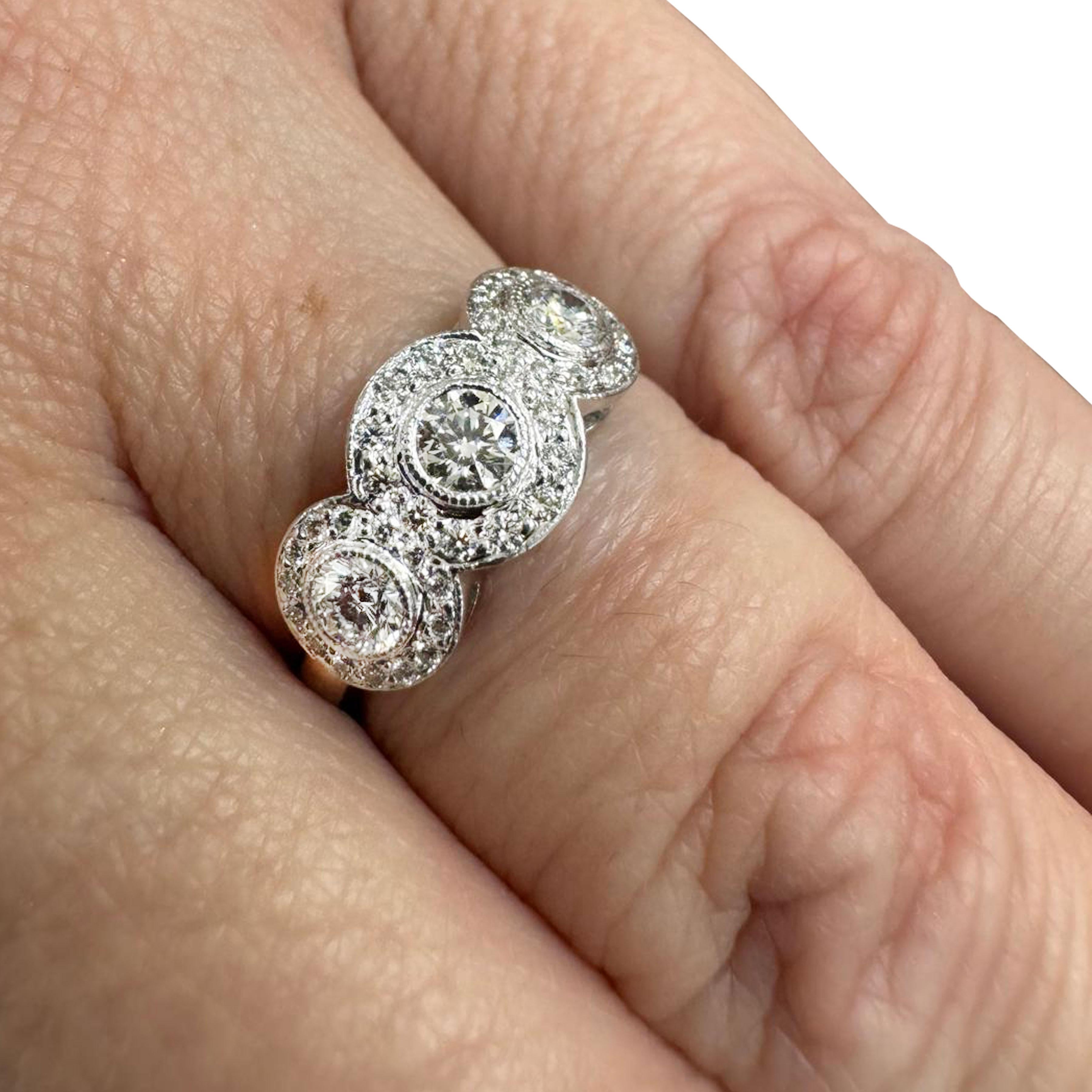 Taille ronde Tiffany & Co. Bague de fiançailles à diamant circulaire de 0,53ct en vente