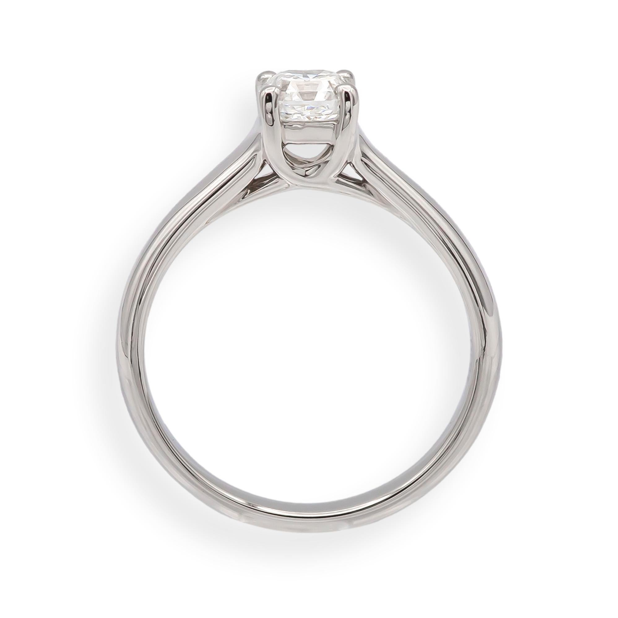 Tiffany & Co. .54 Ct Lucida Cut Diamant Verlobungsring  G-H, VVS2-VS1 IGI Cert Damen im Angebot