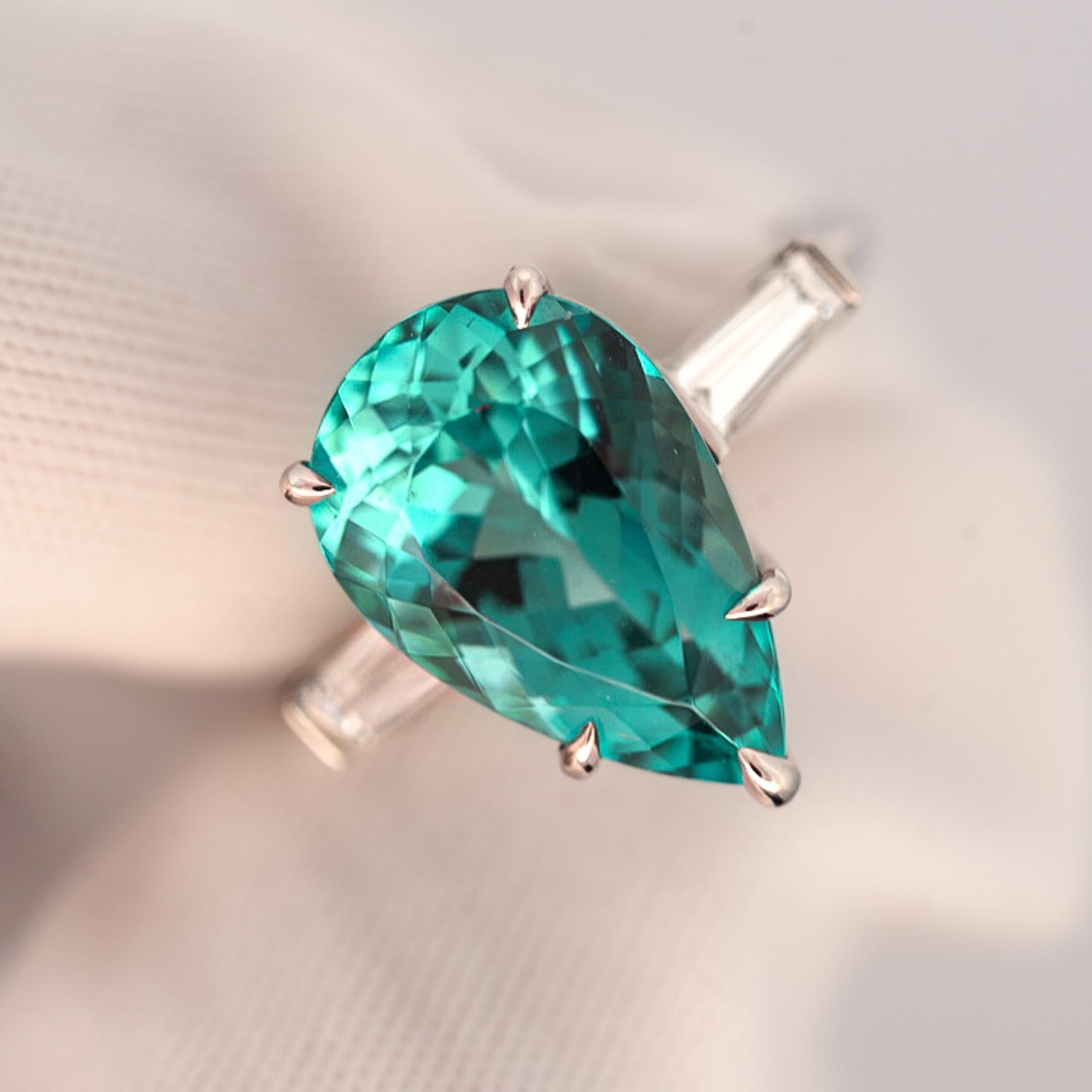Tiffany & Co. 6.5 Carat Pear Cut Green-Blue Tourmaline and Diamond Platinum Ring In Excellent Condition For Sale In Miami, FL