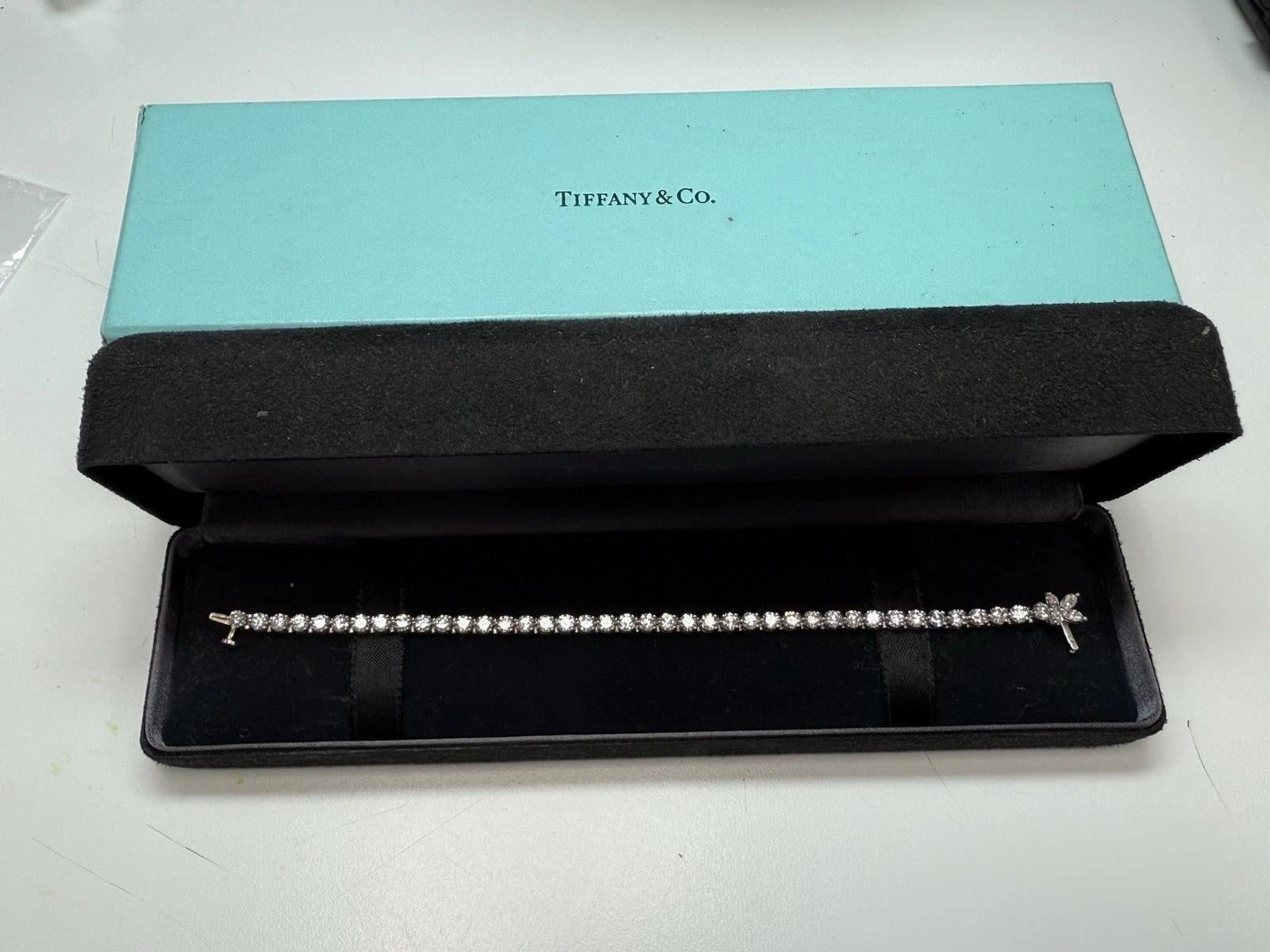 Tiffany & Co. Pulsera Victoria de platino y diamantes de 6.53 quilates Corte redondo en venta