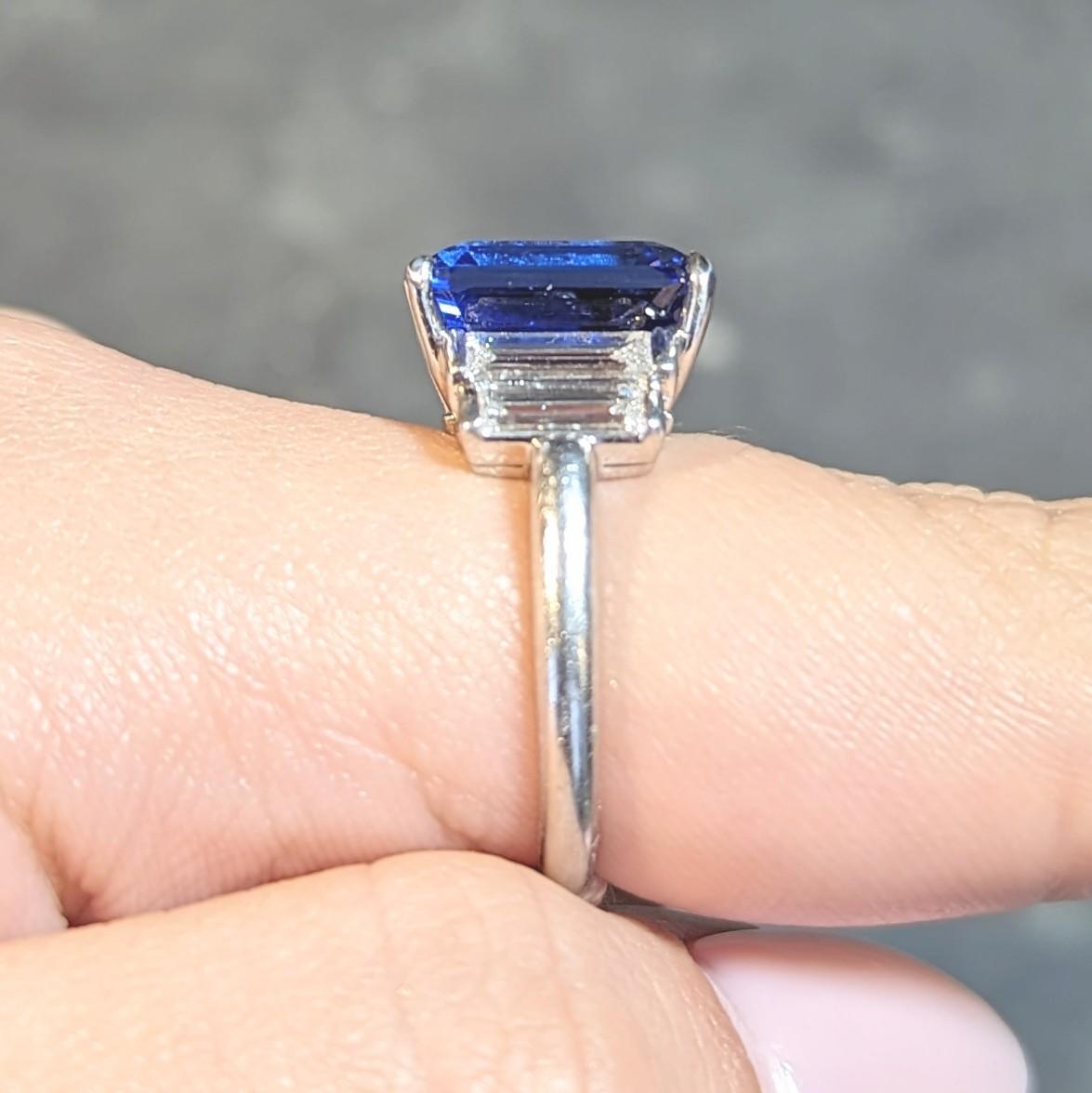 Tiffany & Co. 7.92 CTW Tanzanite Diamond Platinum Stepped Vintage Cocktail Ring For Sale 7