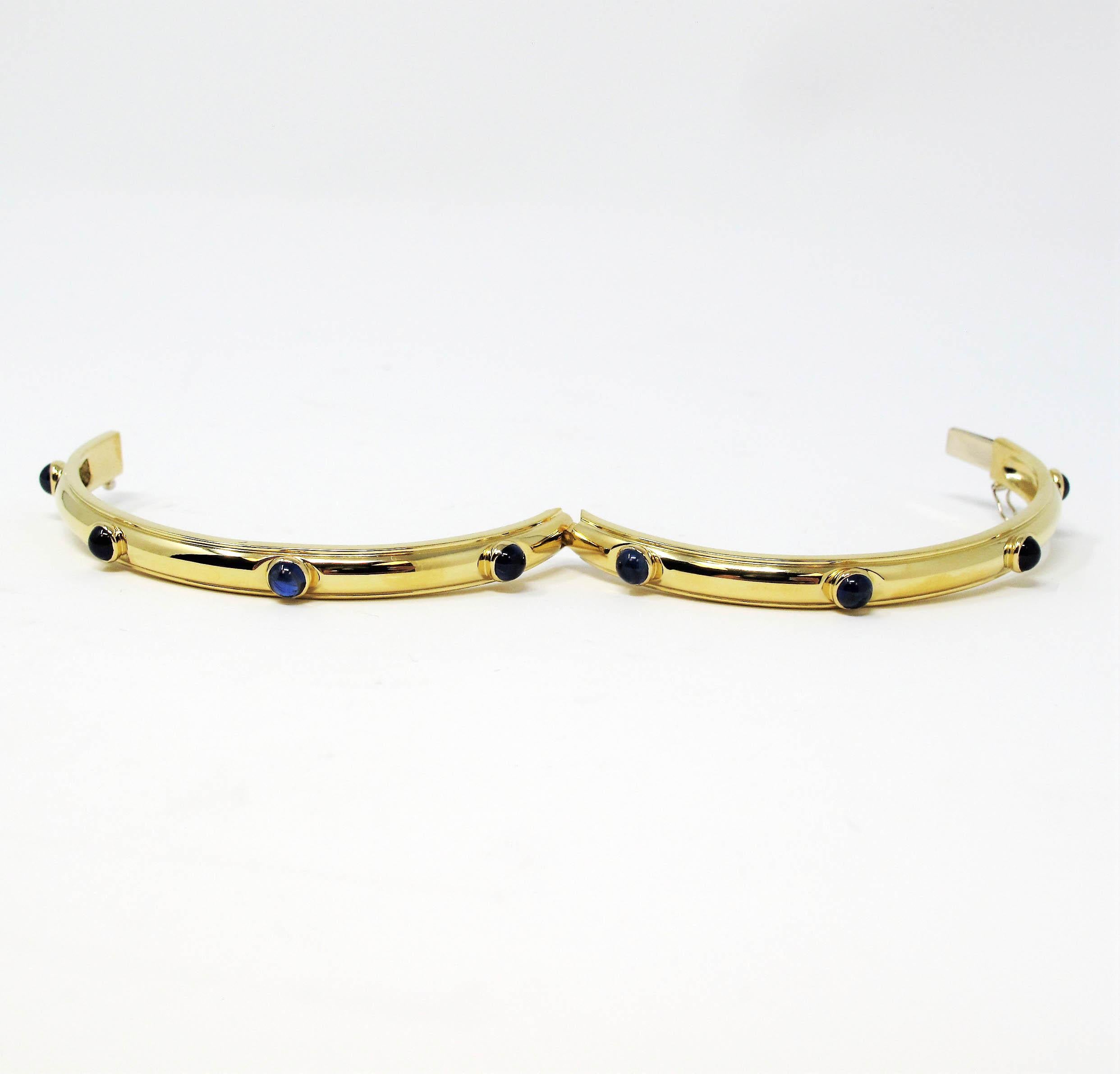 Tiffany & Co. 8 Cabochon Sapphire Hinged Bangle Bracelet 18 Karat Yellow Gold 3