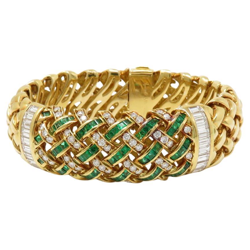 Tiffany & Co. 8.36 Carat 18k Yellow Gold Bracelet with Emerald and White Diamond