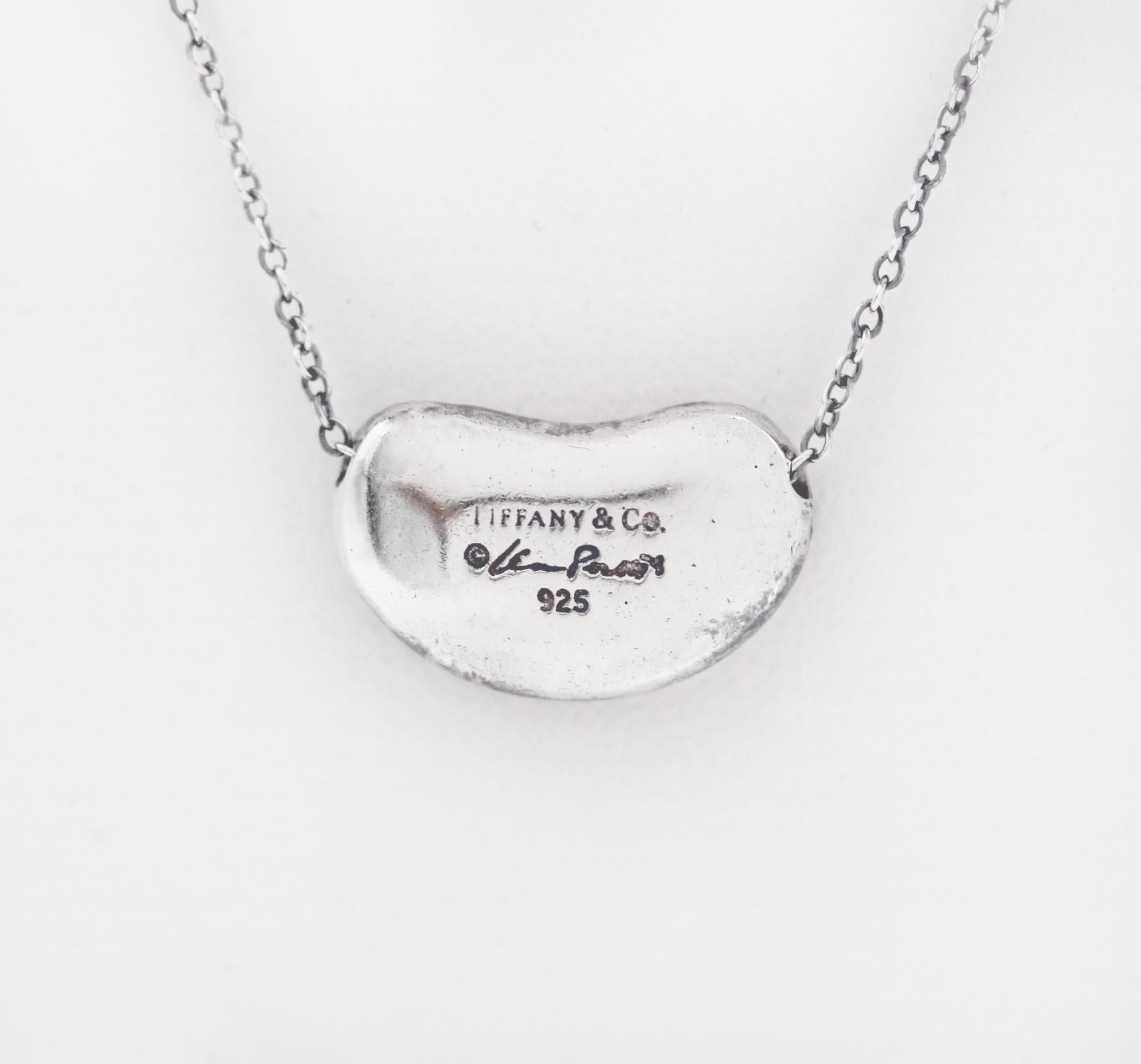 Tiffany & Co.
925 Sterling Silver
Elsa Peretti
Nugget Bean Ball Necklace
Hallmark and Metal:
Tiffany Co. / Peretti / 925
Chain 16