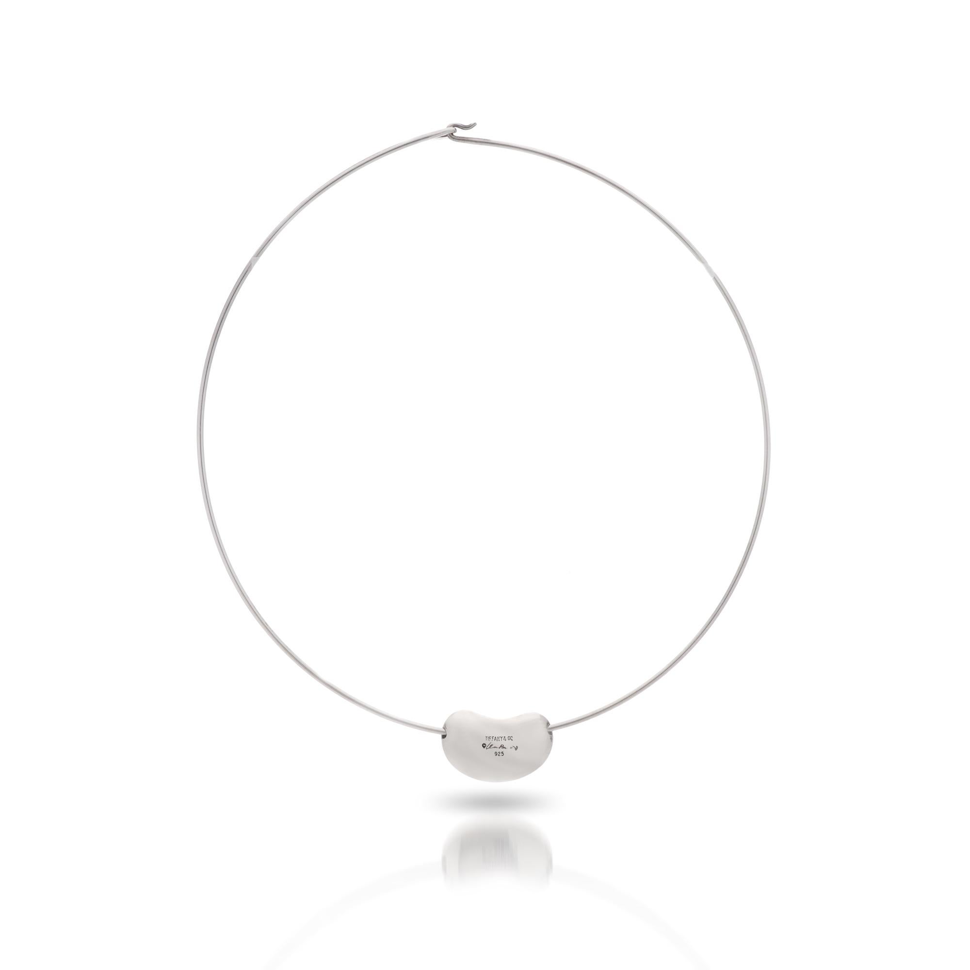 Tiffany & Co. 925 silver necklace from the iconic Elsa Peretti Bean Collection In Good Condition In Braintree, GB