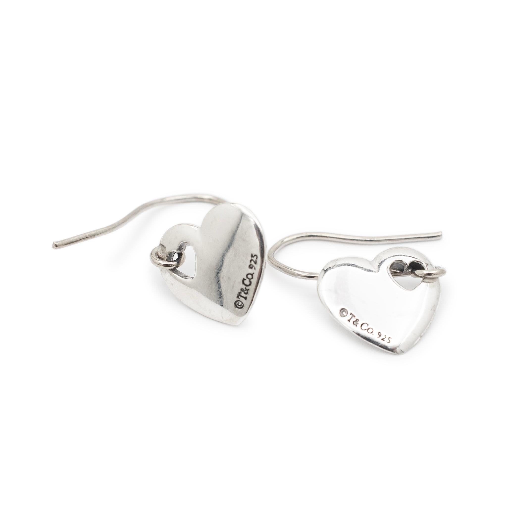 Tiffany & Co. 925 Sterling Silber Herz Ohrringe Tropfen im Zustand „Hervorragend“ in Houston, TX