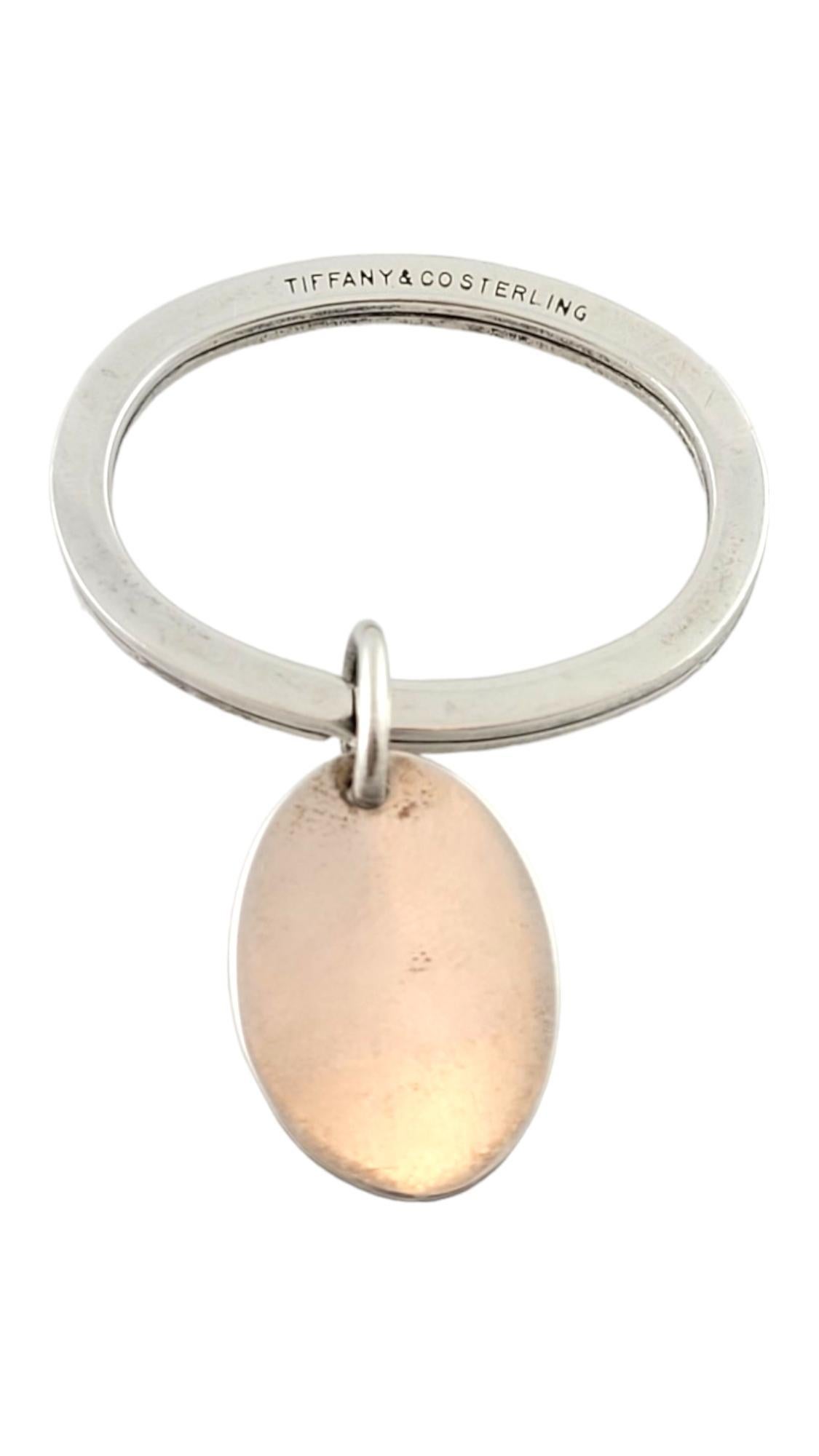 Tiffany & Co 925 Sterling Silver Oval Key Ring with Tag #17410 In Good Condition In Washington Depot, CT