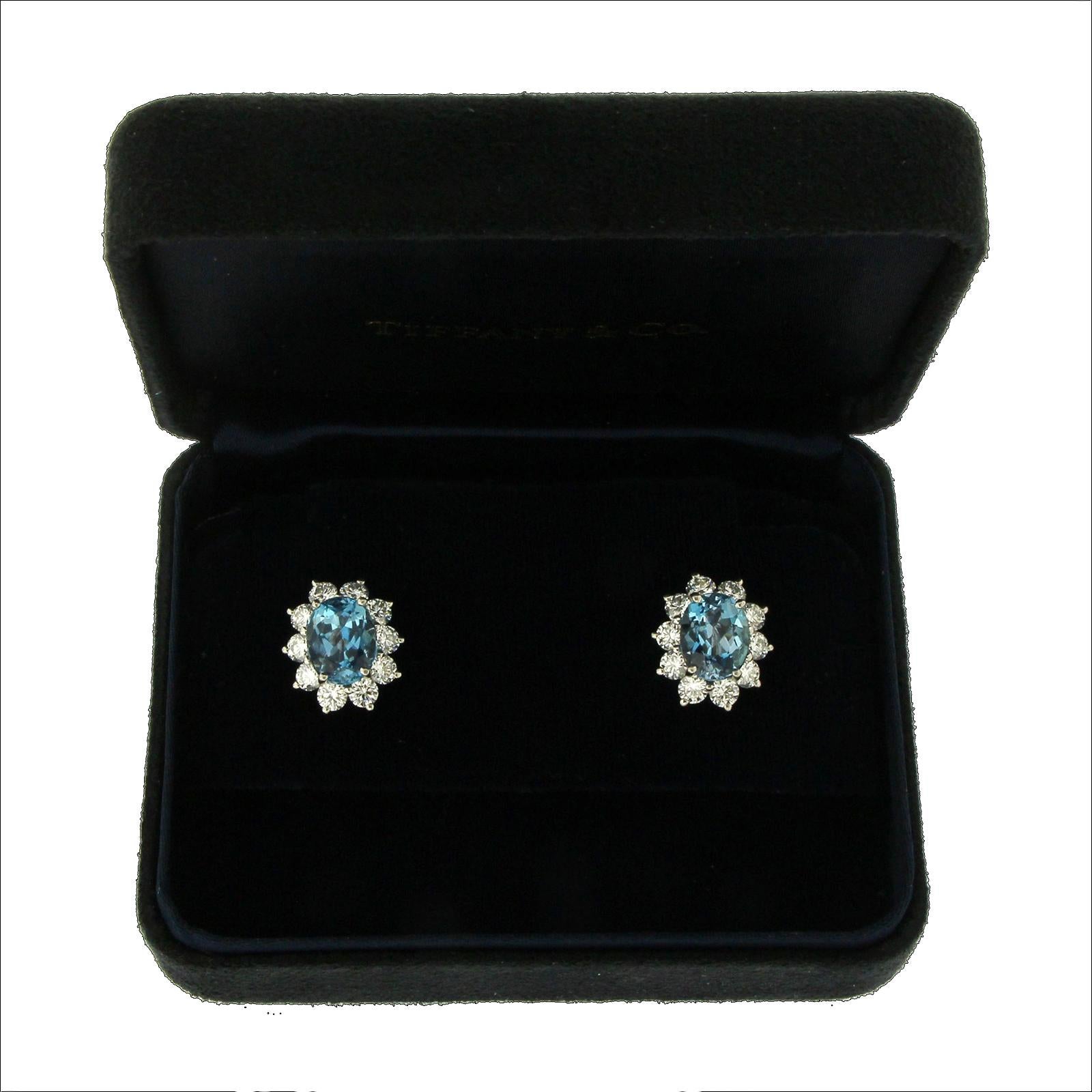 Tiffany & Co. 950 Platinum Aquamarines and Diamonds Stud Earrings In Excellent Condition In Los Angeles, CA