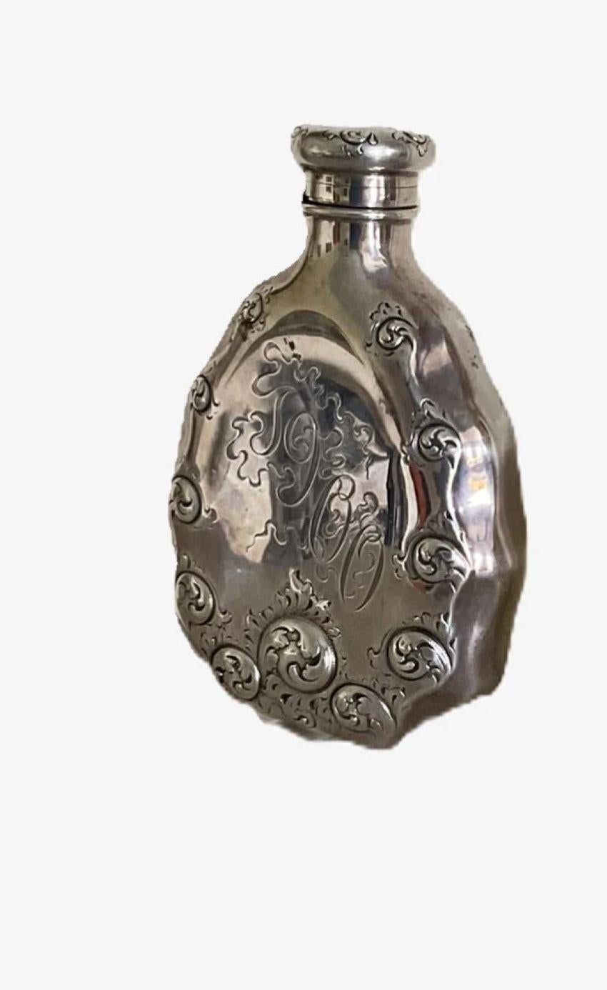 Tiffany & Co. una fiaschetta in argento sterling americana della fine del XIX secolo in vendita 1