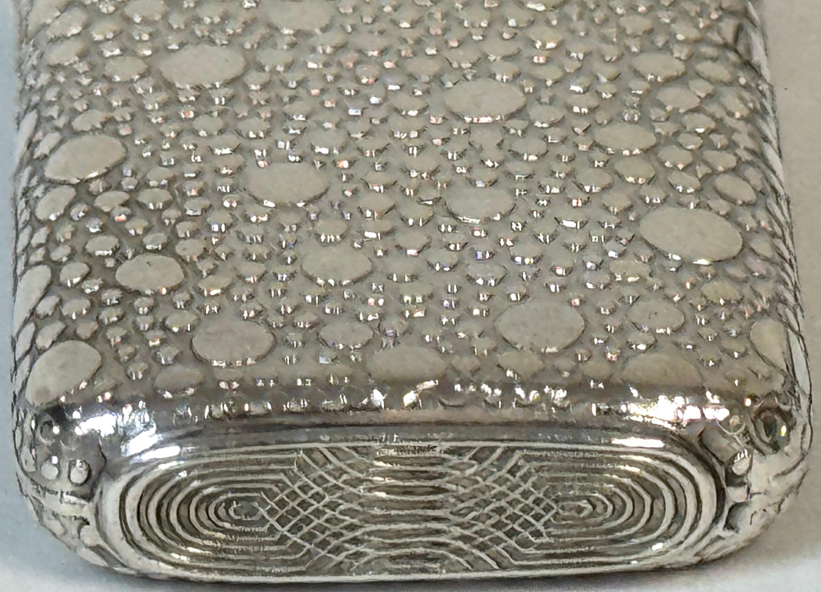 Tiffany & Co. Aesthetic Movement Sterling  Abbinamenti sicuri con il modello Raindrop-Shagreen in vendita 6