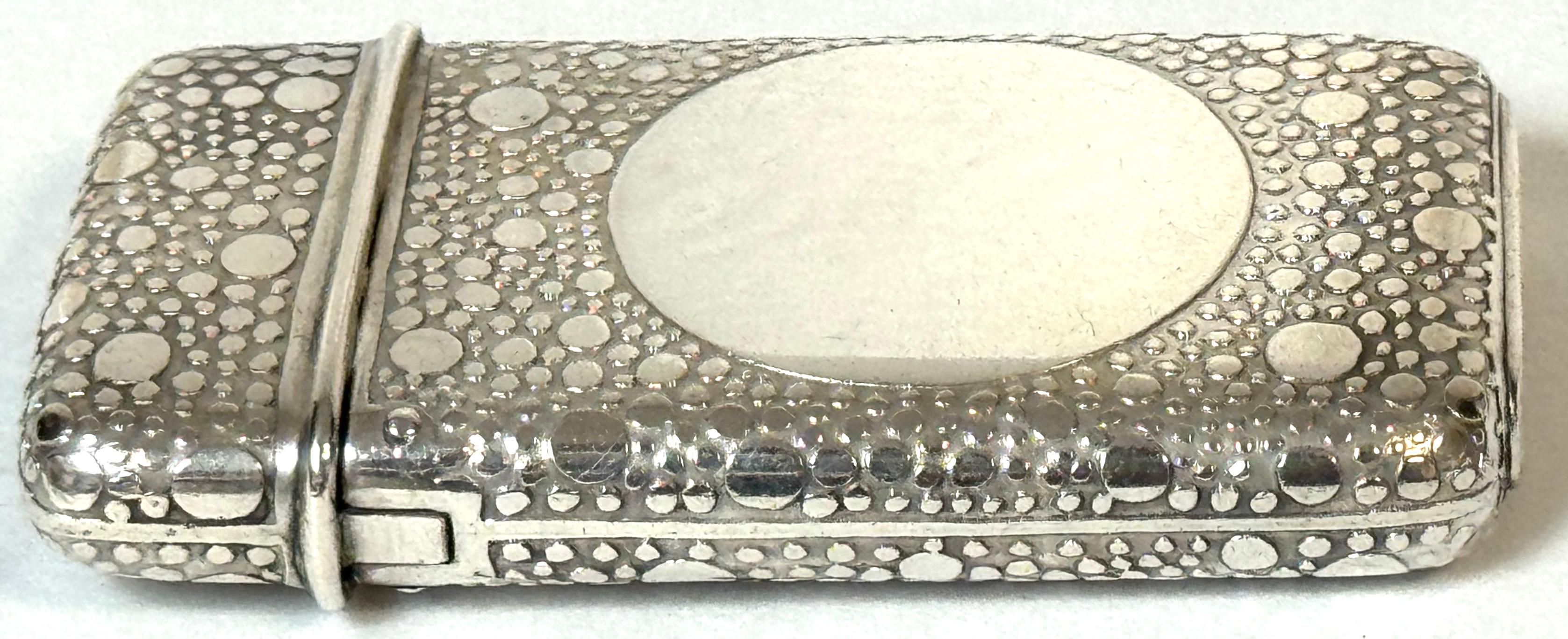 Americano Tiffany & Co. Aesthetic Movement Sterling  Abbinamenti sicuri con il modello Raindrop-Shagreen in vendita