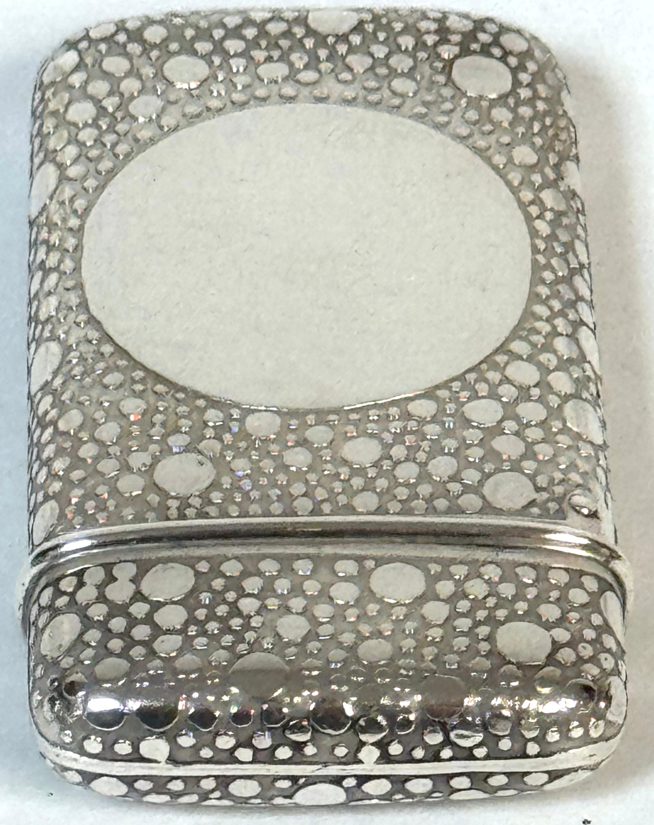 Calco Tiffany & Co. Aesthetic Movement Sterling  Abbinamenti sicuri con il modello Raindrop-Shagreen in vendita