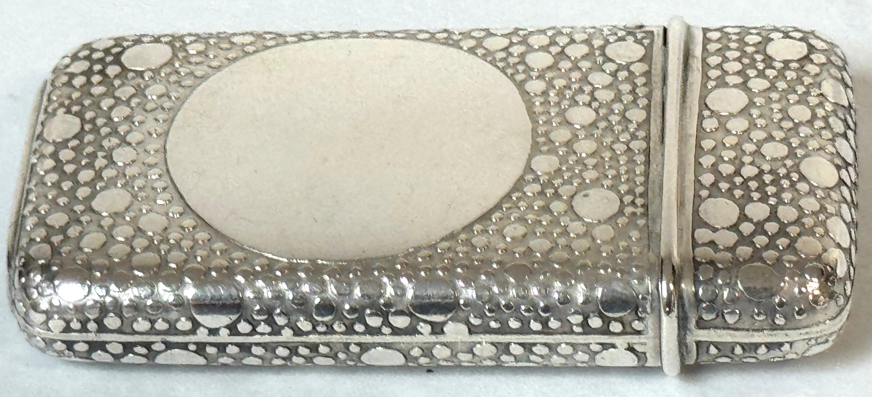 Tiffany & Co. Aesthetic Movement Sterling  Abbinamenti sicuri con il modello Raindrop-Shagreen In condizioni buone in vendita a West Palm Beach, FL