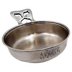 Tiffany & Co. Plato Porringer Estético de Plata de Ley, circa 1880s Vajilla