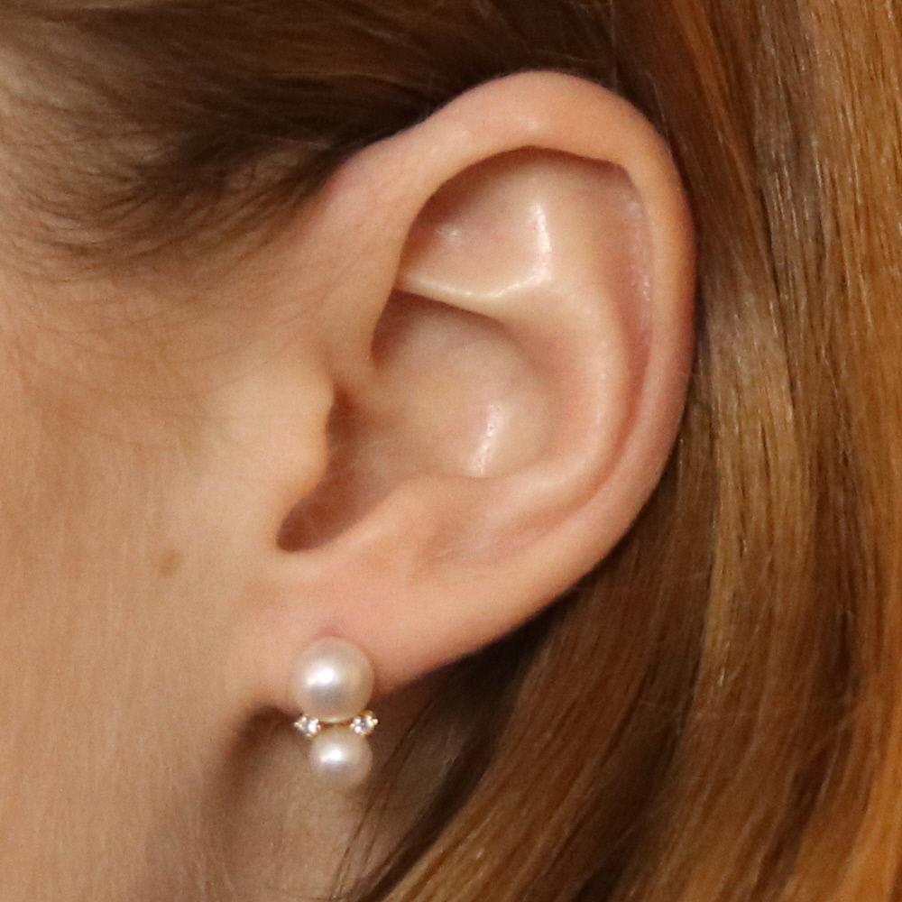 Round Cut Tiffany & Co. Akoya Pearl & Diamond Earrings Yellow Gold, 18 Karat Pierced Studs