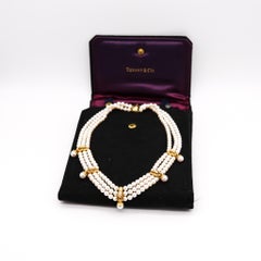 Tiffany & Co. Akoya Pearls Necklace in 18kt Yellow Gold with Vvs Diamonds