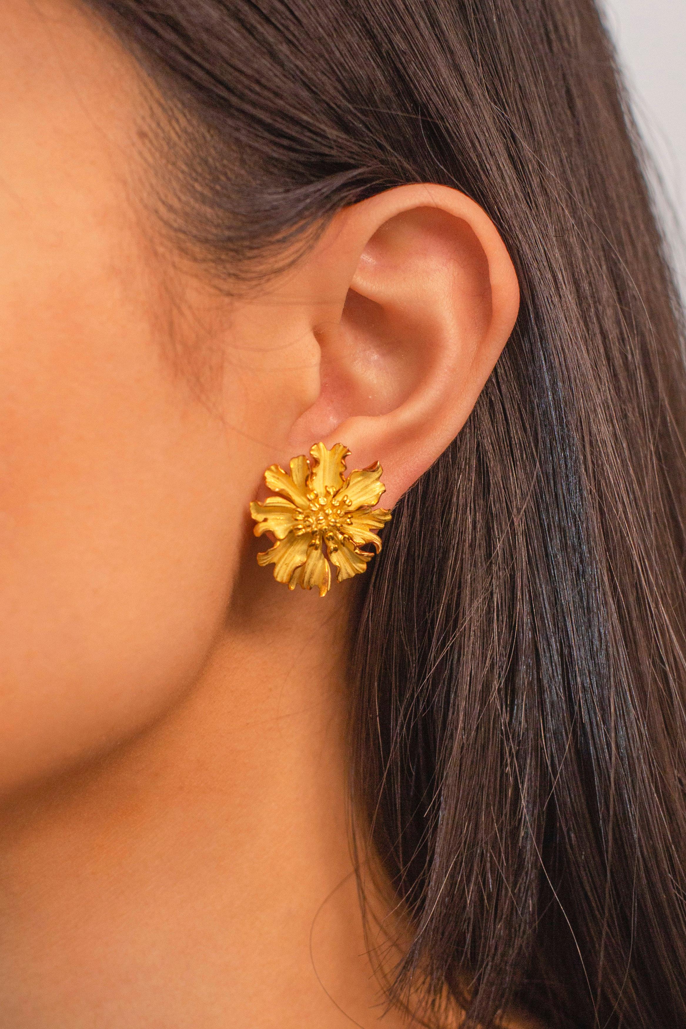 Contemporary Tiffany & Co. Alpine Yellow Gold Earrings For Sale