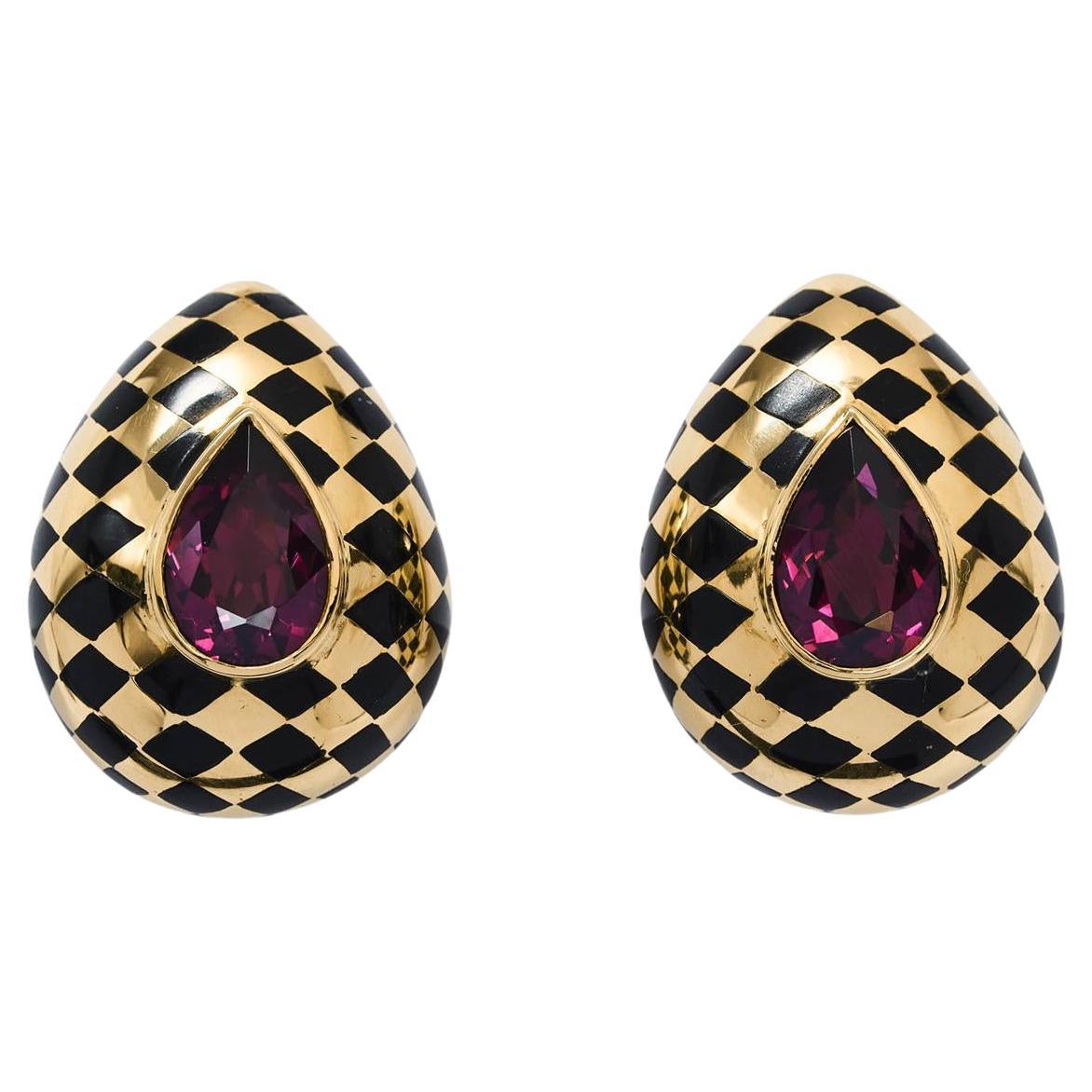 Tiffany 
Co. Angela Cummings 12,5ct Turmalin Schwarz Jade 18K Gold Clip-Ohrring im Angebot